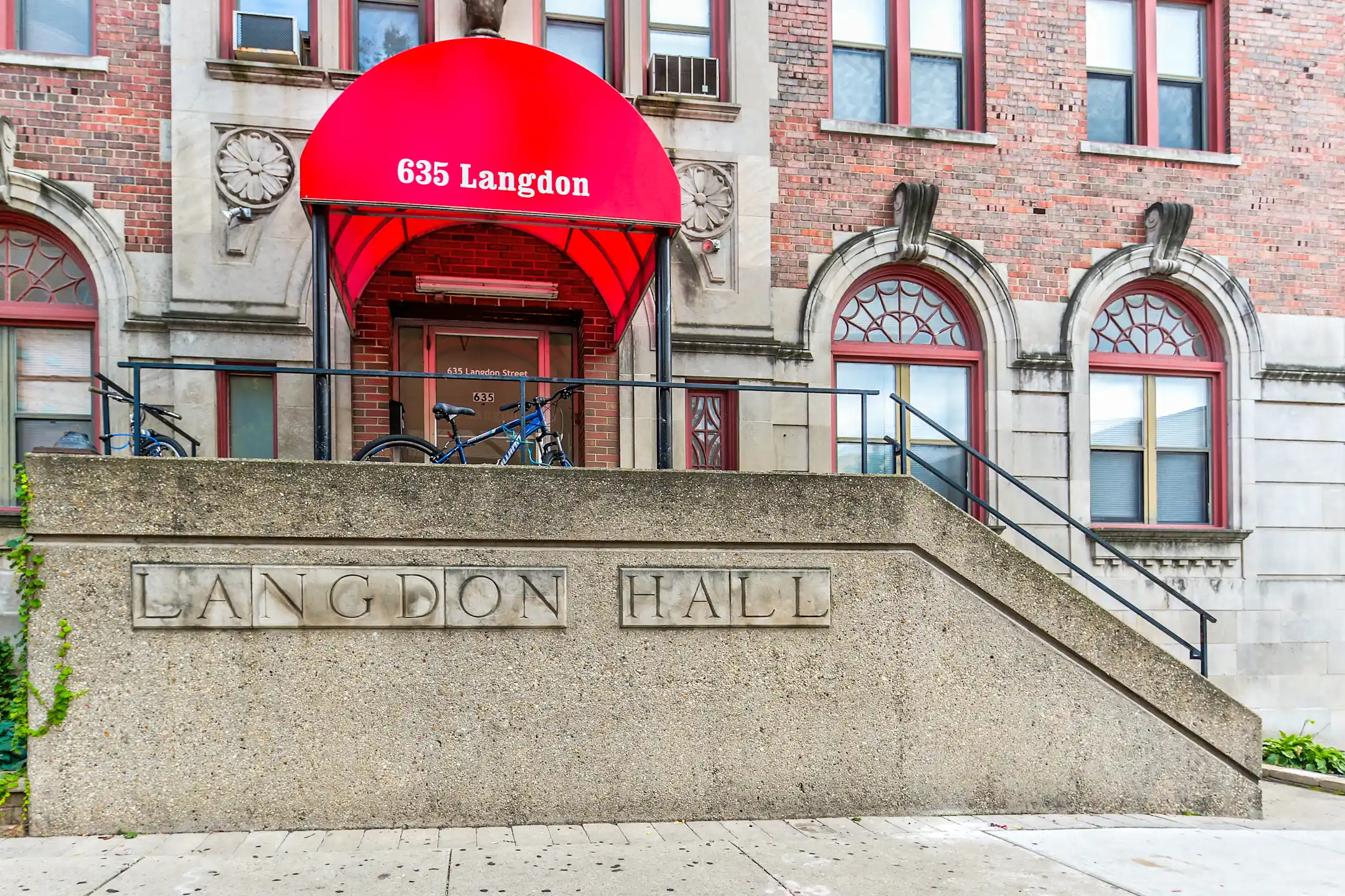 Langdon Hall Apartments 633 Langdon St Madison, WI Apartments for