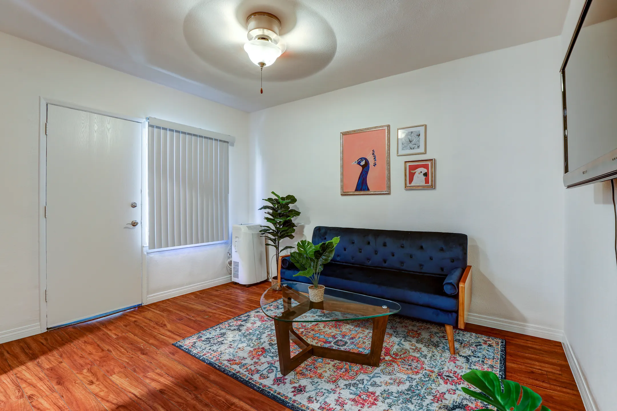 Hollywood Off Vine Apartments Los Angeles, CA 90038