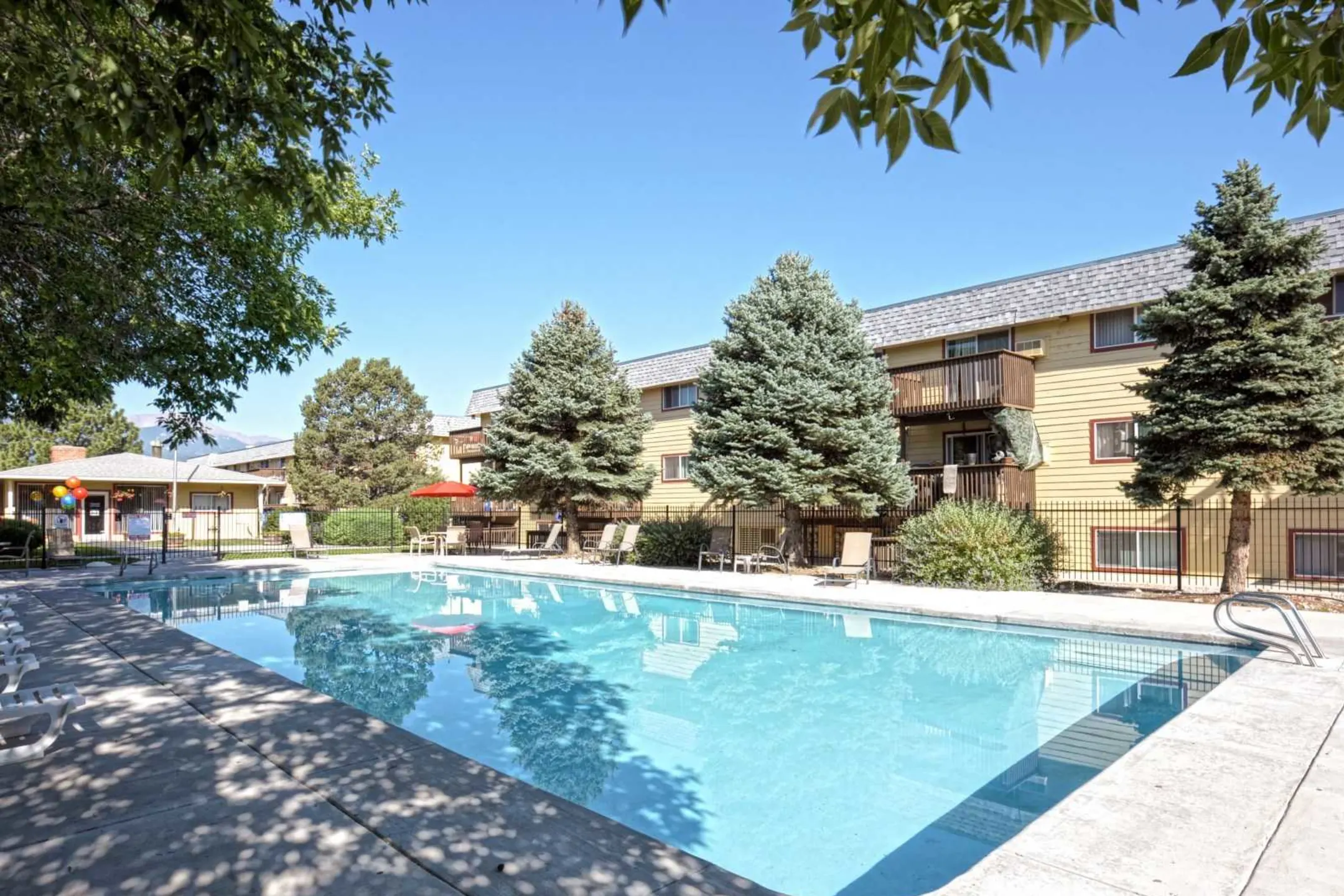 Pool - Mountain Ridge Apartment Homes - Colorado Springs, CO