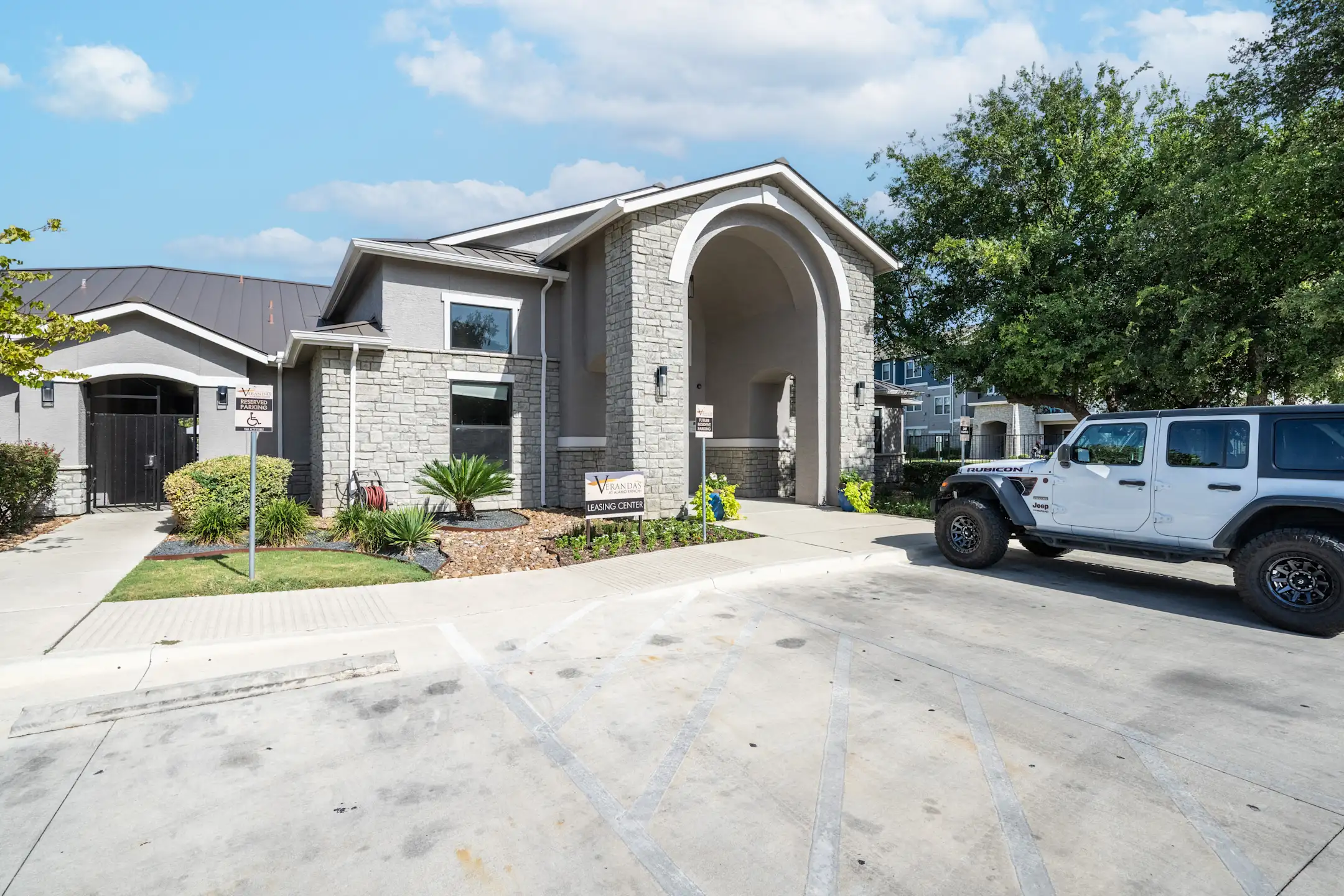 Building - Verandas at Alamo Ranch - San Antonio, TX