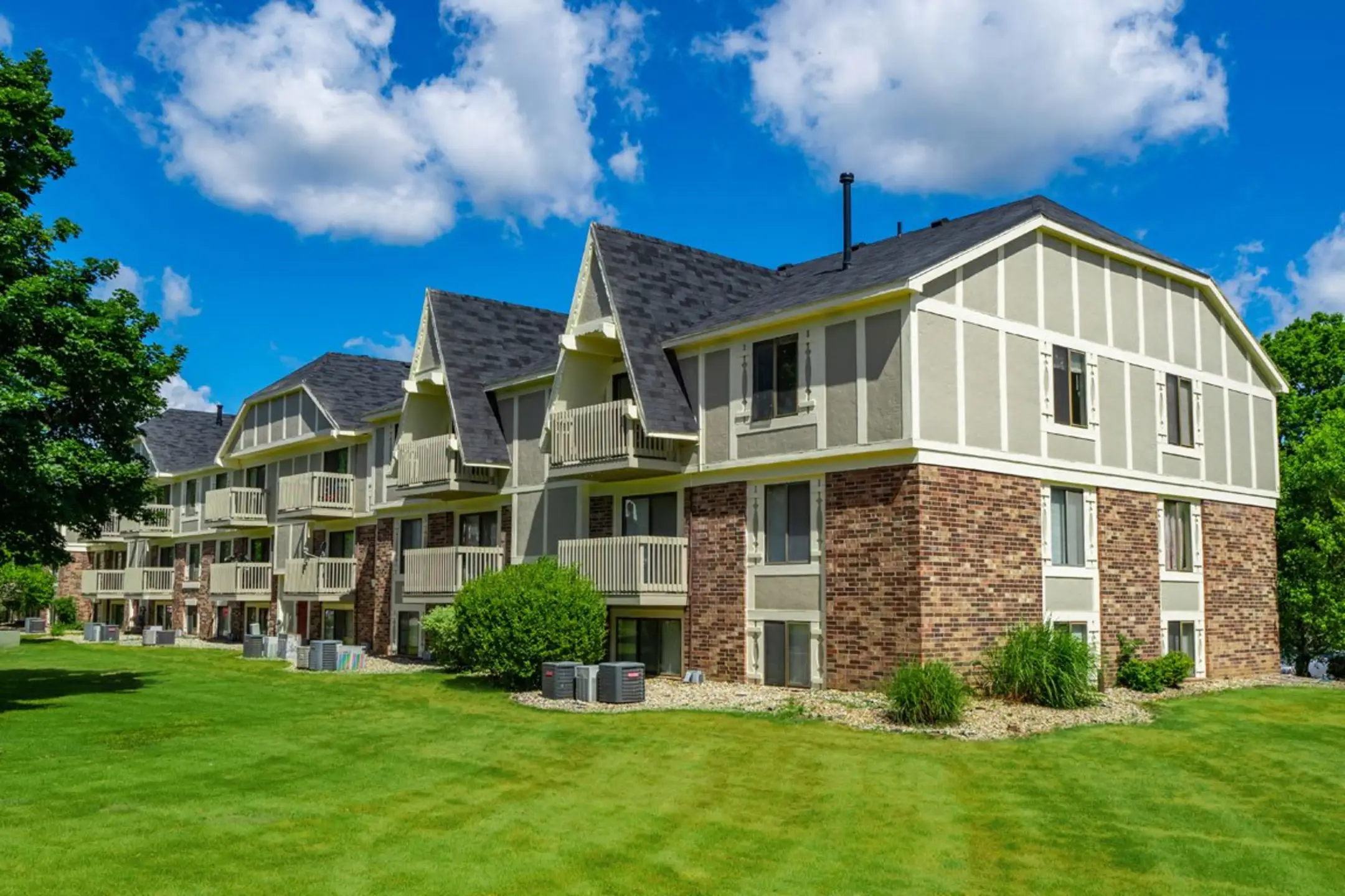 Old Farm Apartments 3314 C Ln Elkhart, IN Apartments for Rent Rent.