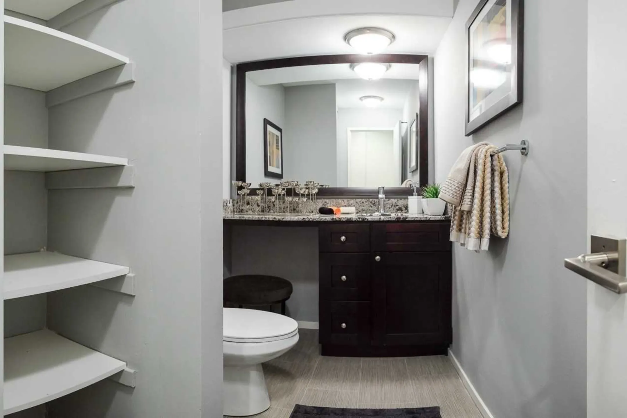 Bathroom - Merriam Park Apartments - Saint Paul, MN