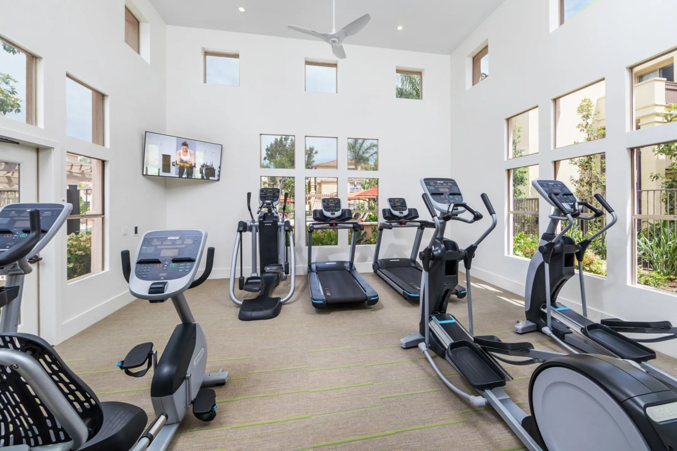 Fitness Weight Room - San Mateo - Irvine, CA