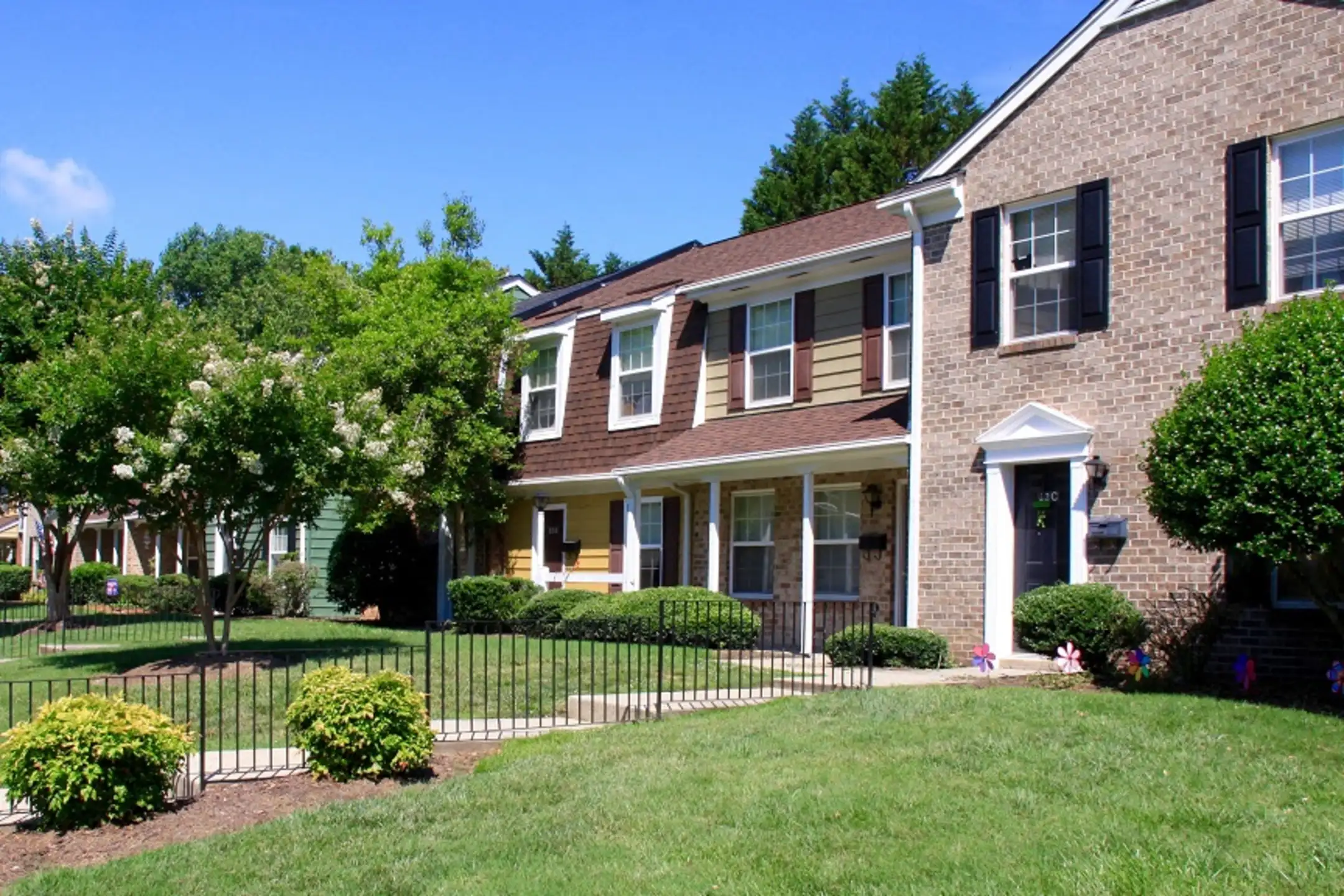 Colonial Towne Apartments Williamsburg, VA 23185