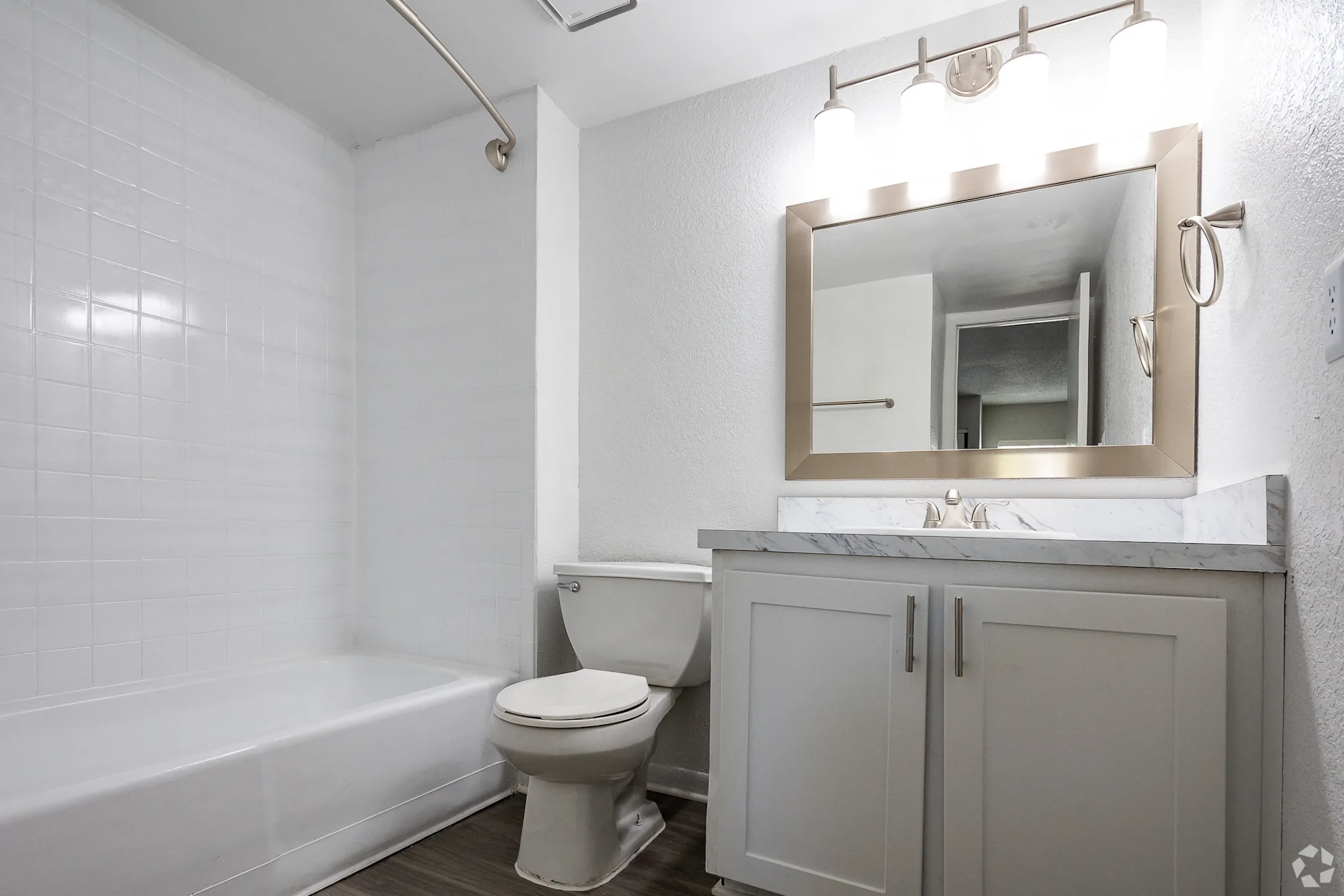 Hanley Place Apartments Tampa, FL 33634