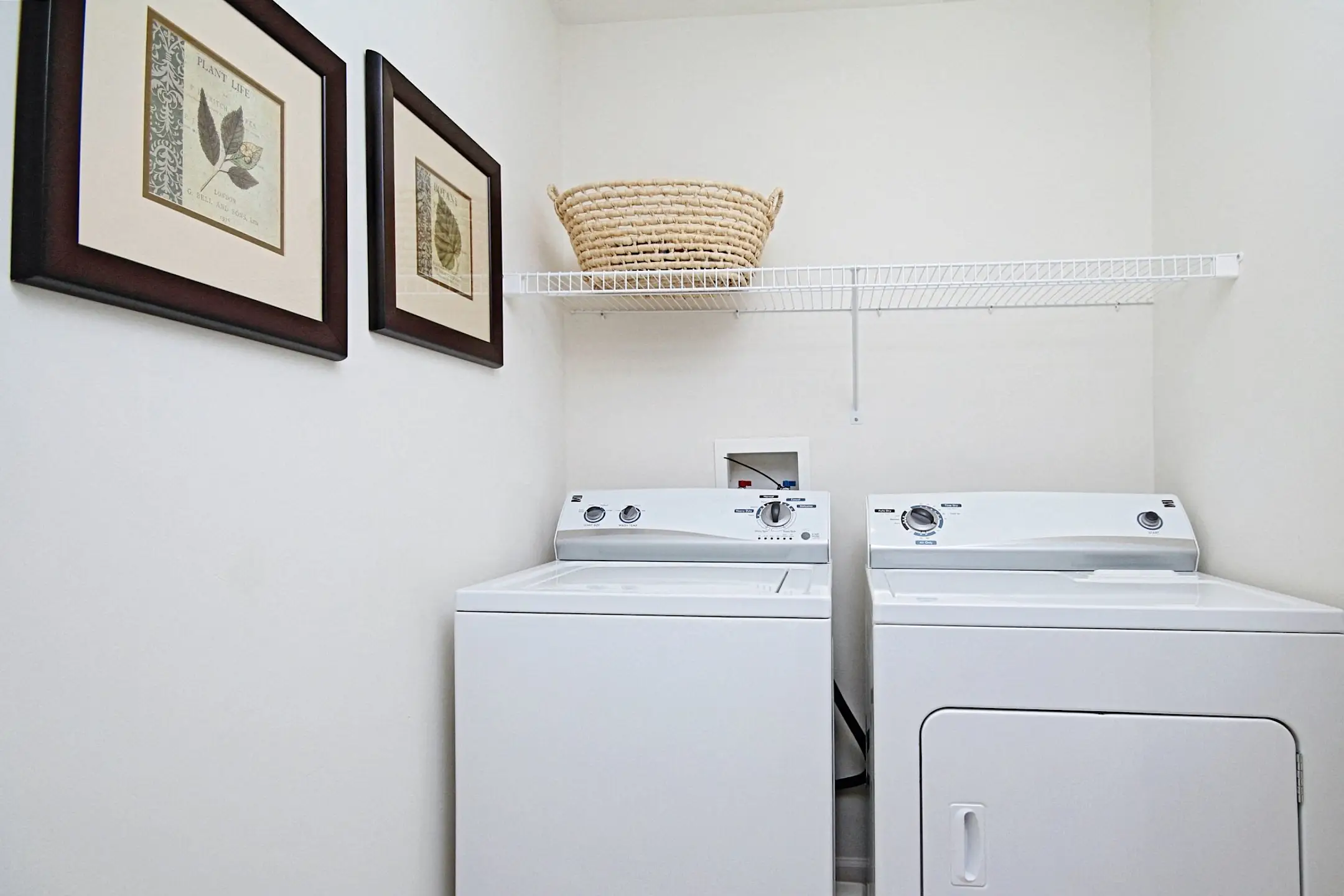 Lion's Gate Townhomes Apartments Red Lion, PA 17356