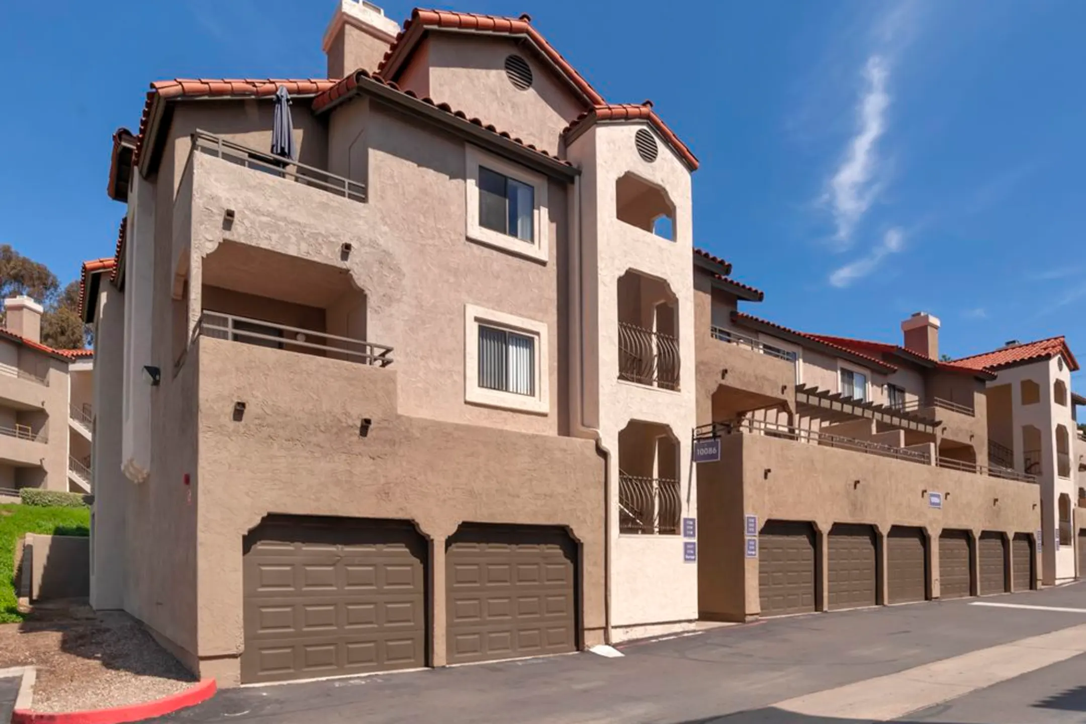 eaves Rancho Penasquitos 10024 Paseo Montril San Diego, CA