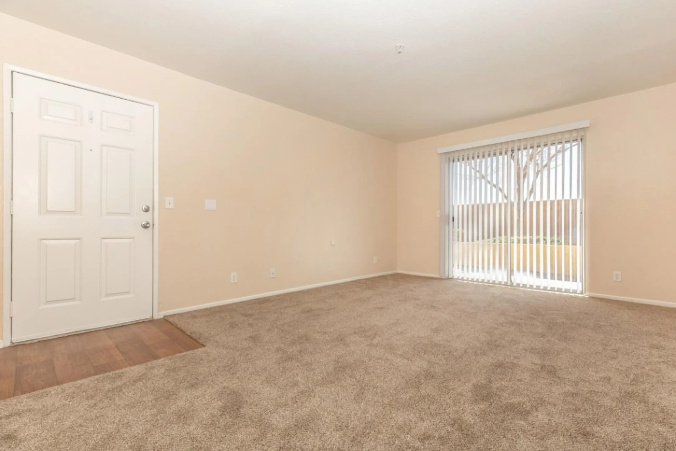 Desert Heights Apartments - Barstow, CA