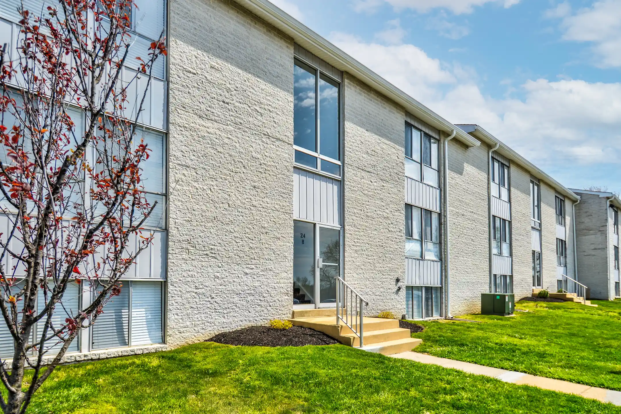 Cavalier Country Club Apartments Apartments Newark, DE 19702