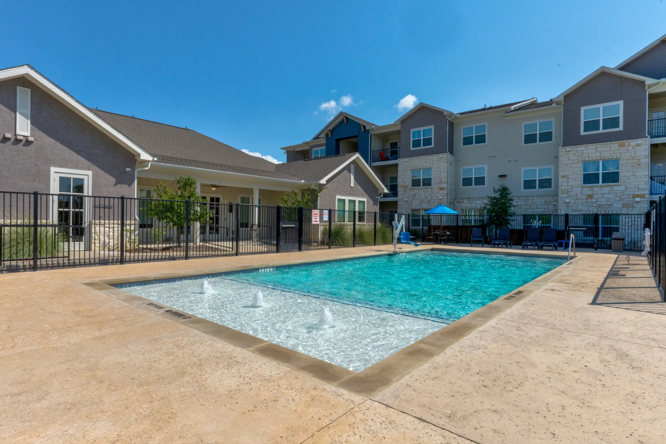 Pool - Residences of Long Branch - Rowlett, TX