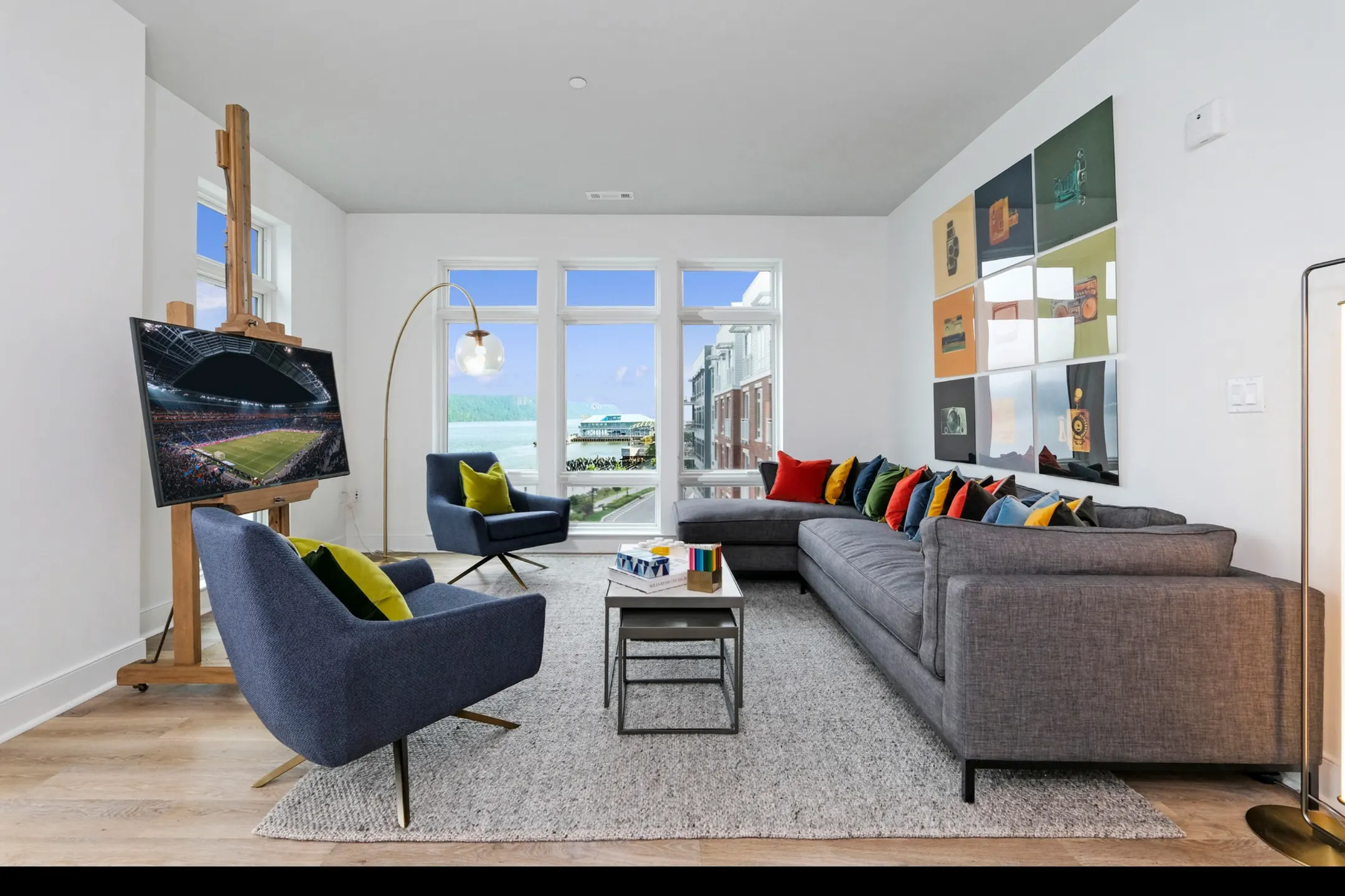 Living Room - Apex Hudson Riverfront - Yonkers, NY