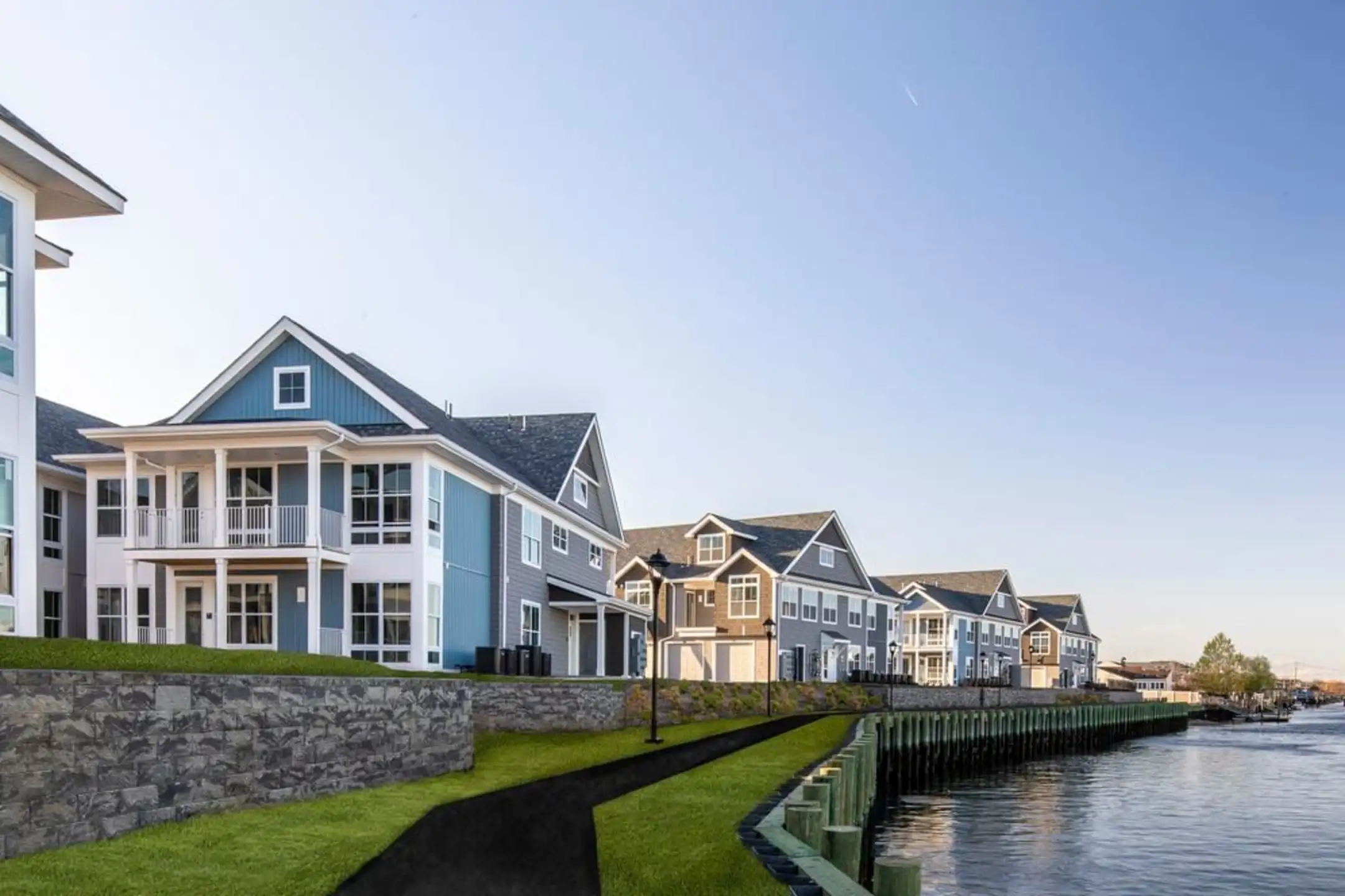 Avalon Harbor Isle Apartments Island Park, NY 11558