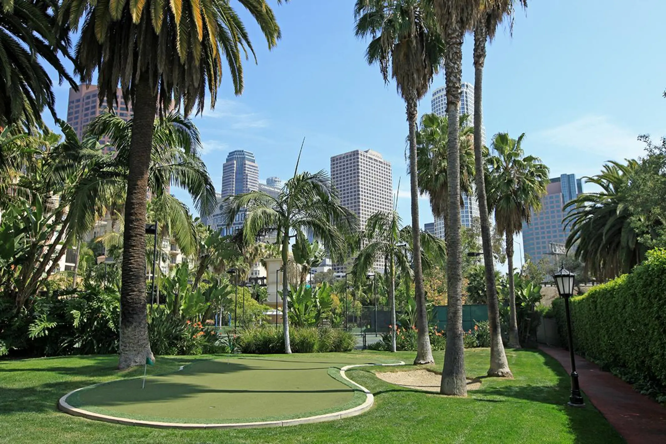 Landscaping - The Medici - Los Angeles, CA