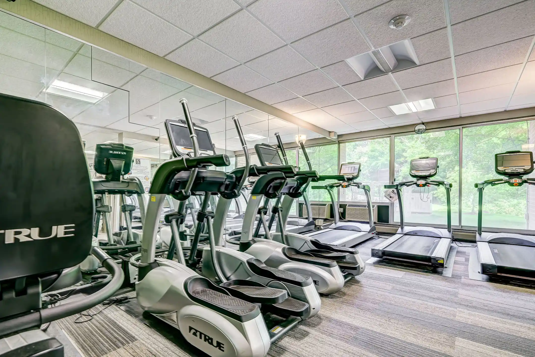 Hamilton House Apartments Mayfield Heights, OH 44124