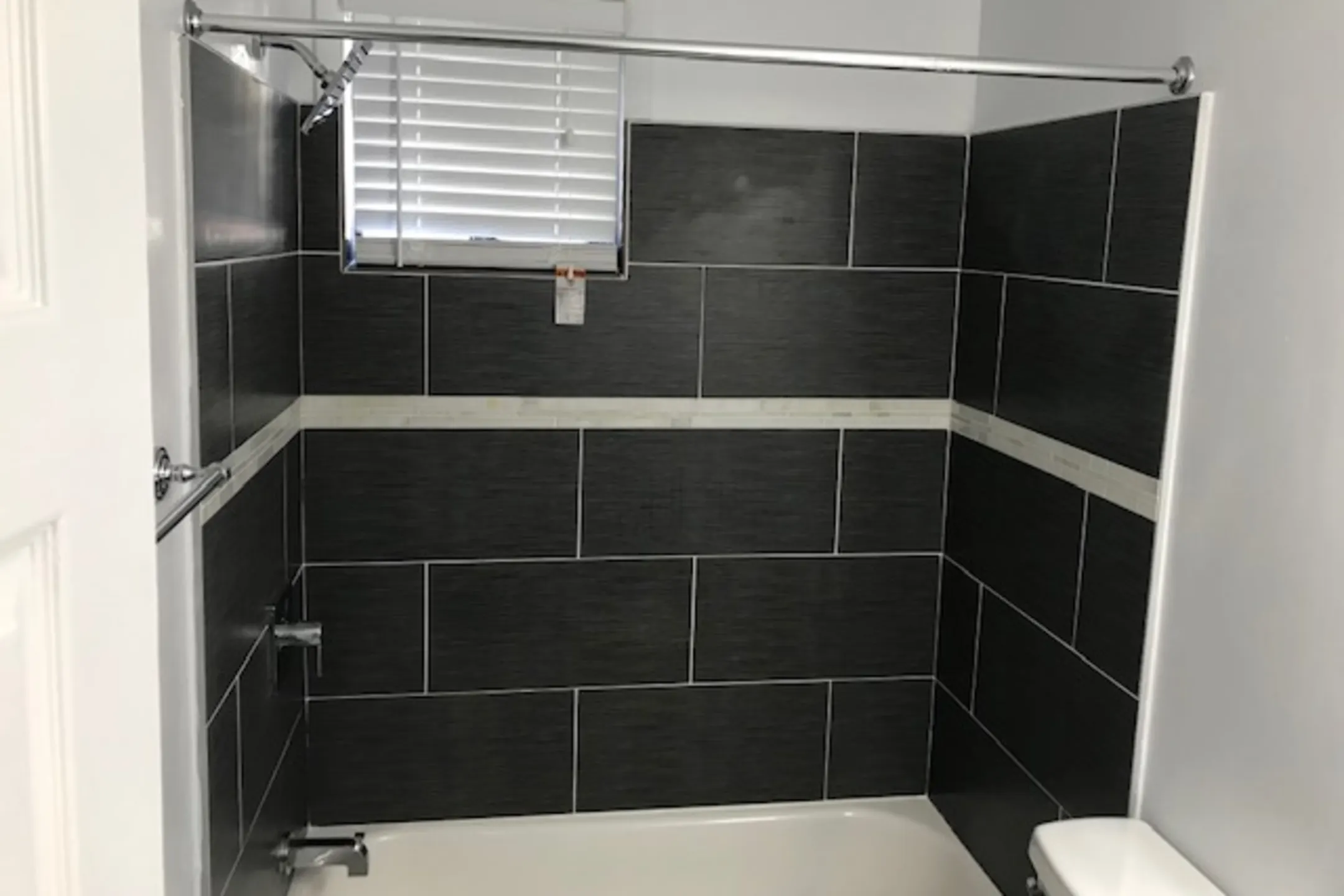 CV Apartments at Glenolden Station 100 E Glenolden Ave Glenolden, PA for Rent Rent.