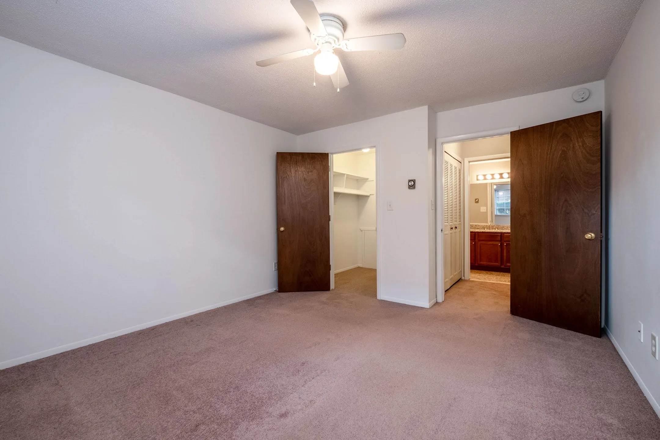 Hartford Place Apartments Apartments Birmingham, MI 48009