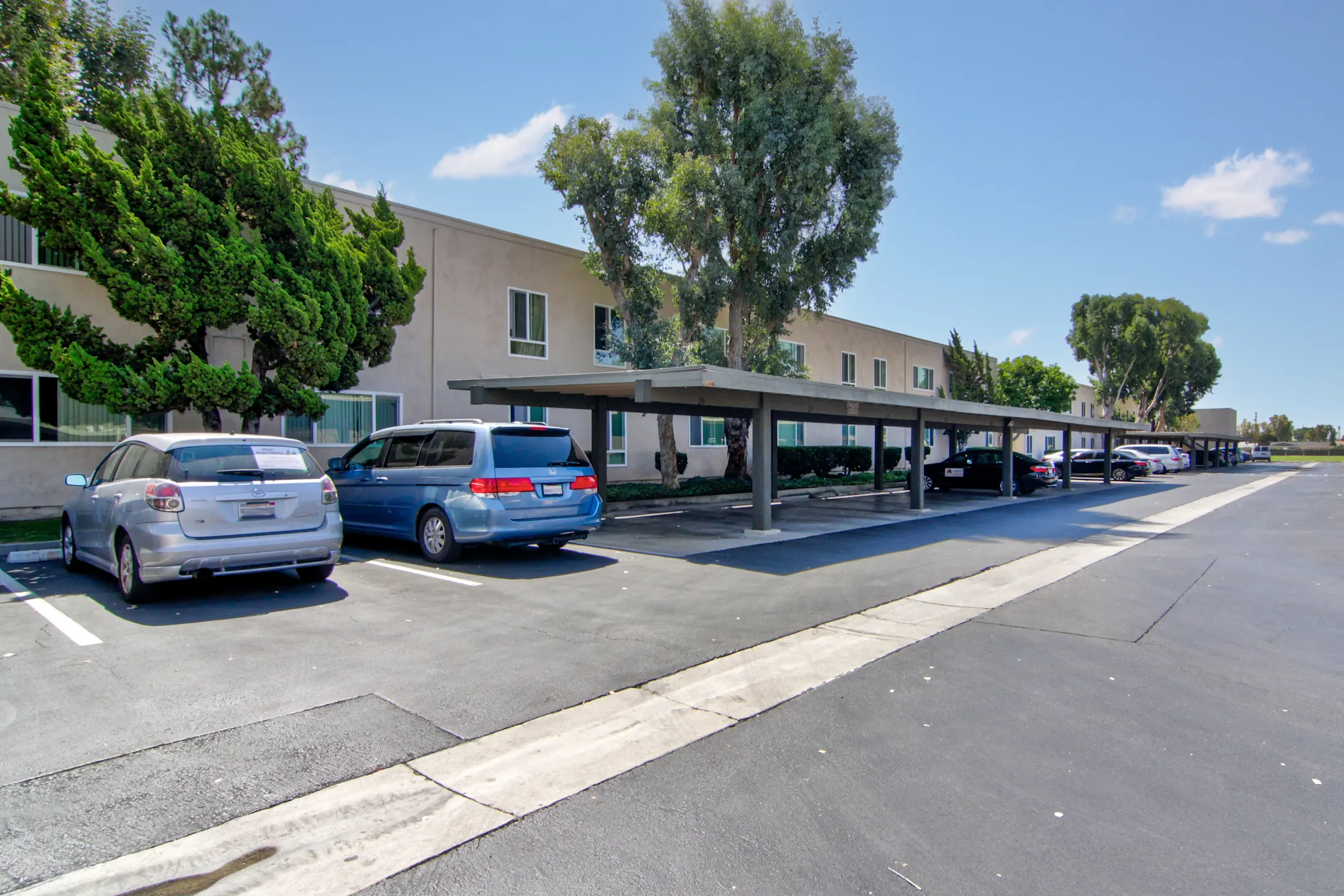 Building - Regency Plaza Apartments - Anaheim, CA
