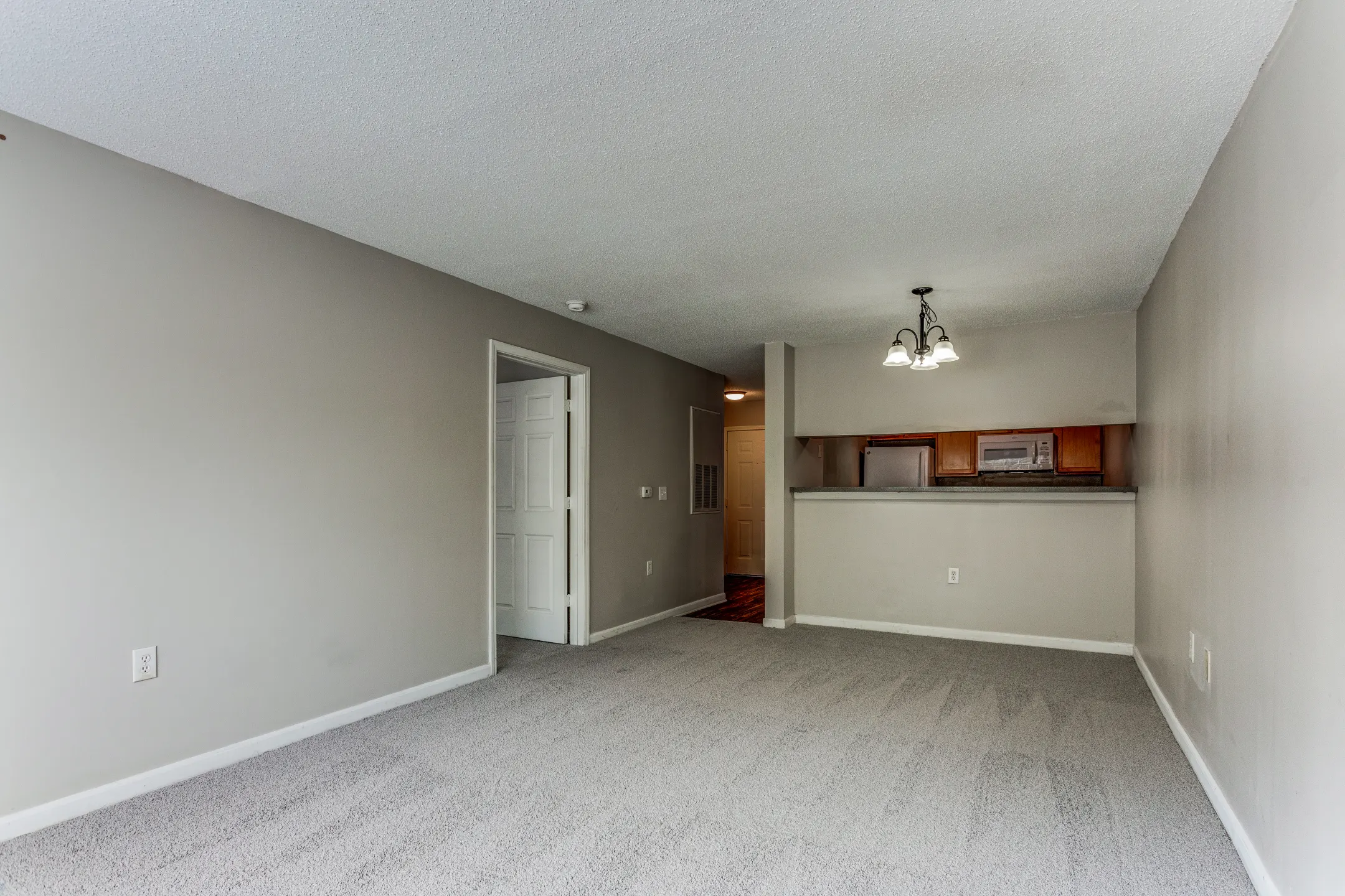 Grand Summit Apartments Greensboro, NC 27410