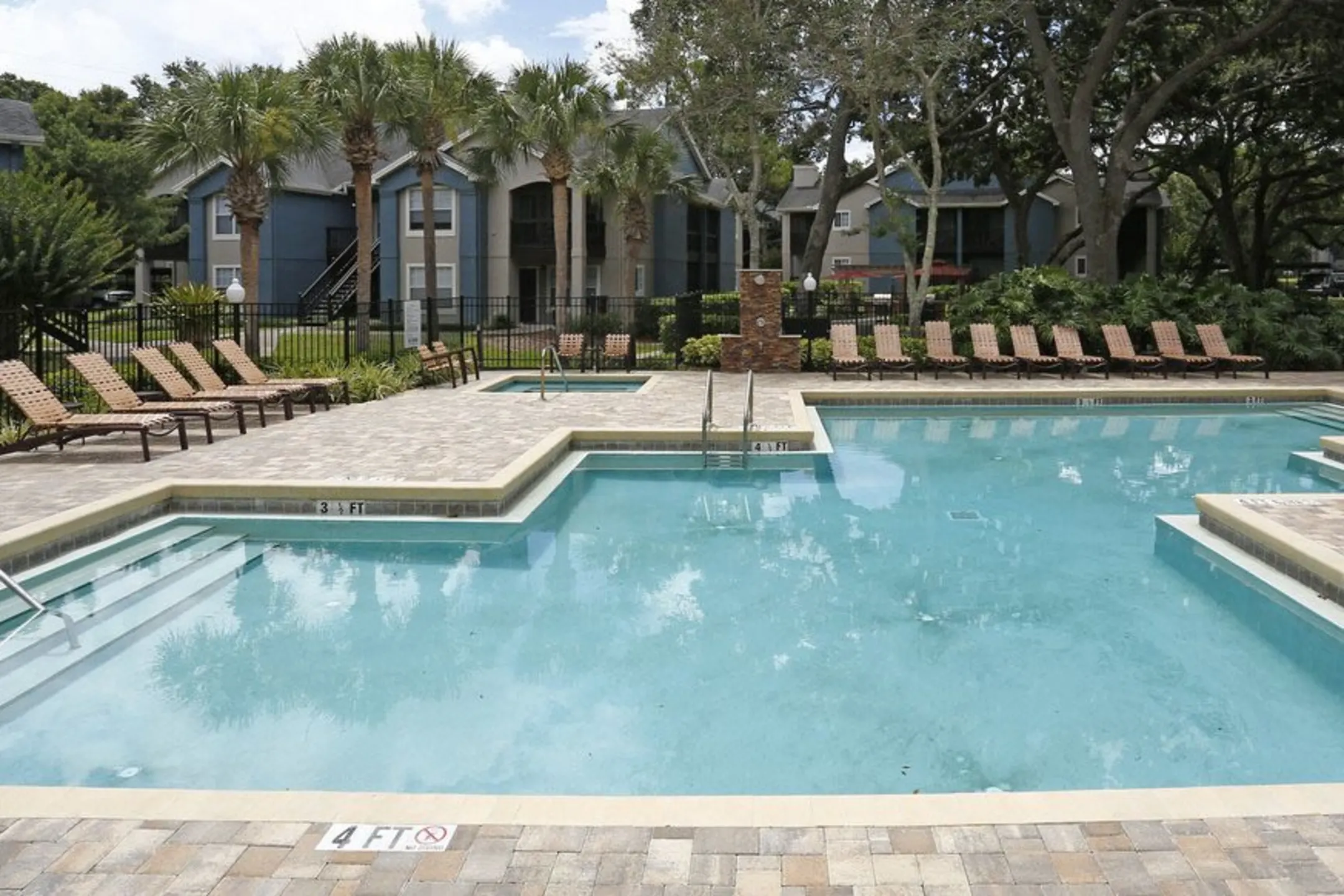 Pool - Stonegate Apartments - Palm Harbor, FL