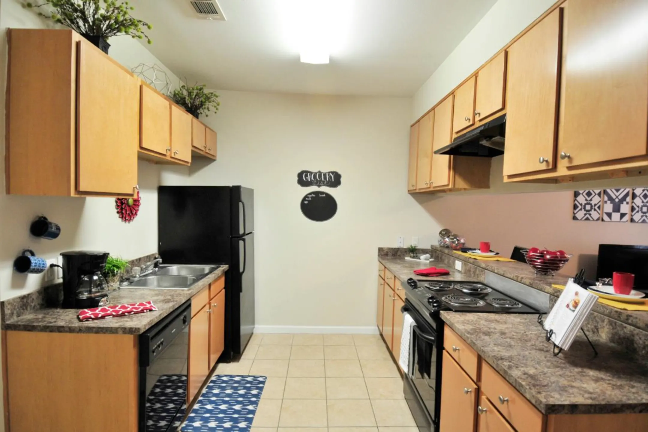 Kitchen - Bridgeway Apartments and Townhomes - Lafayette, LA