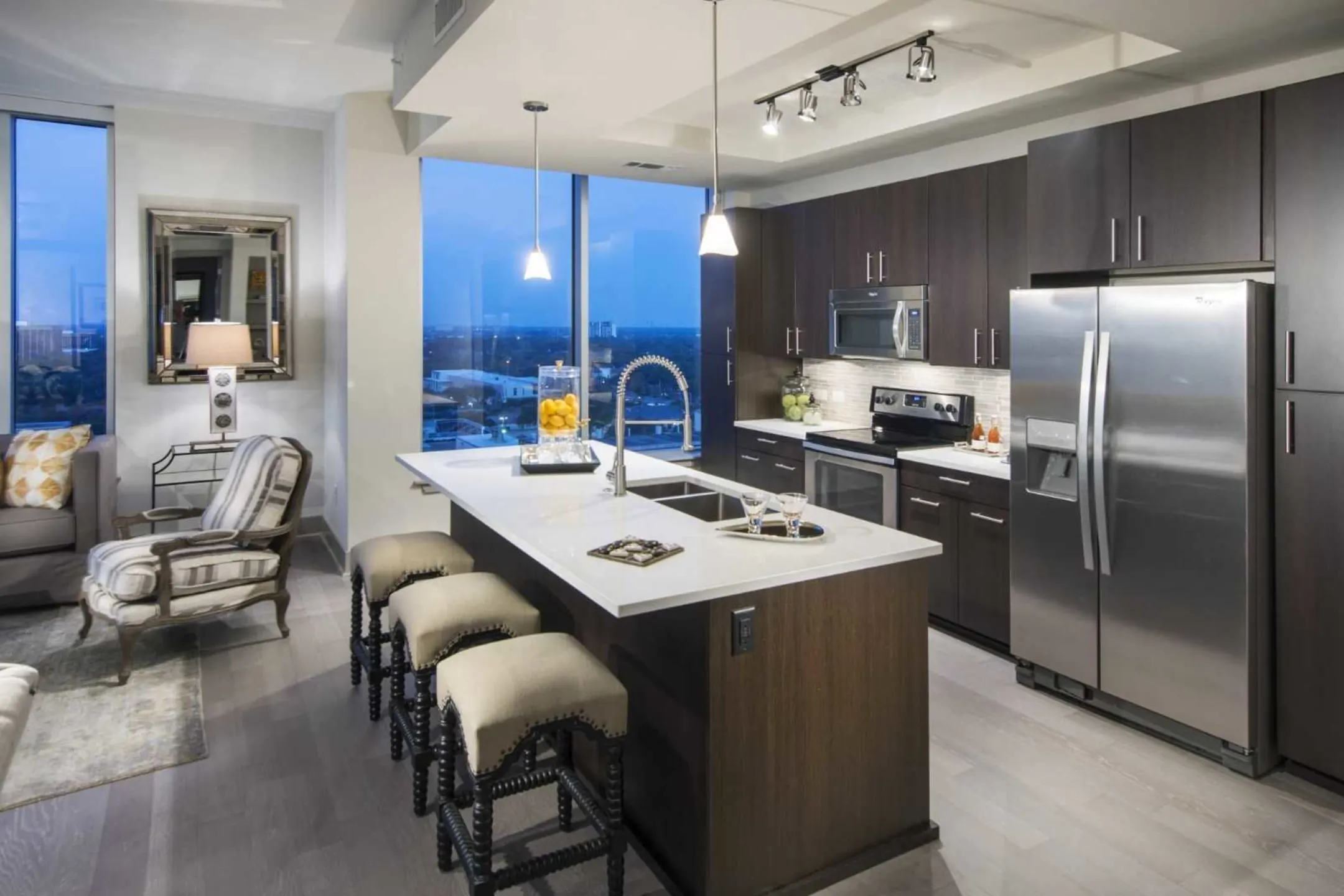 Kitchen - 77056 Luxury Apartments - Houston, TX