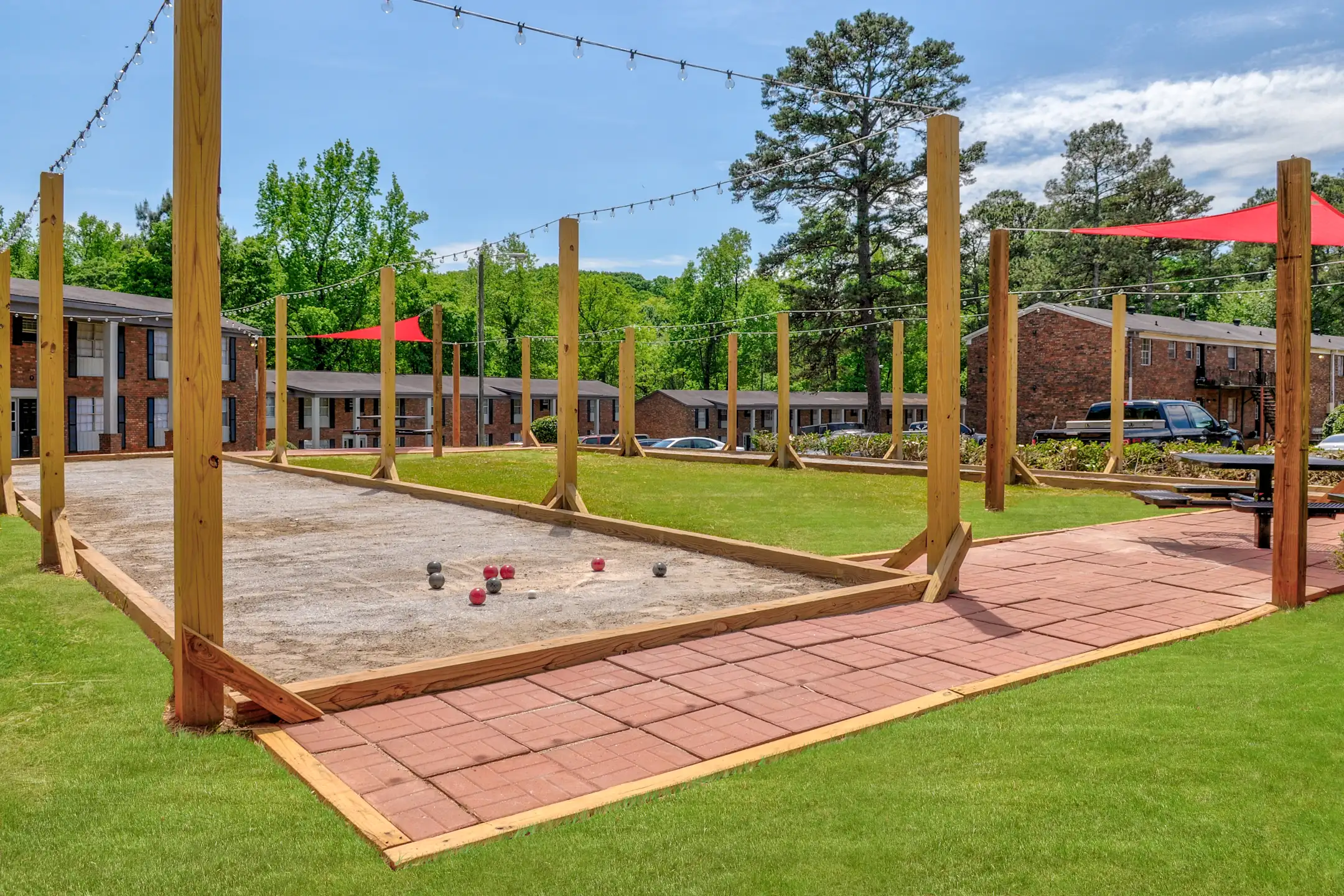 The Flats 235 Apartments Athens, GA 30606