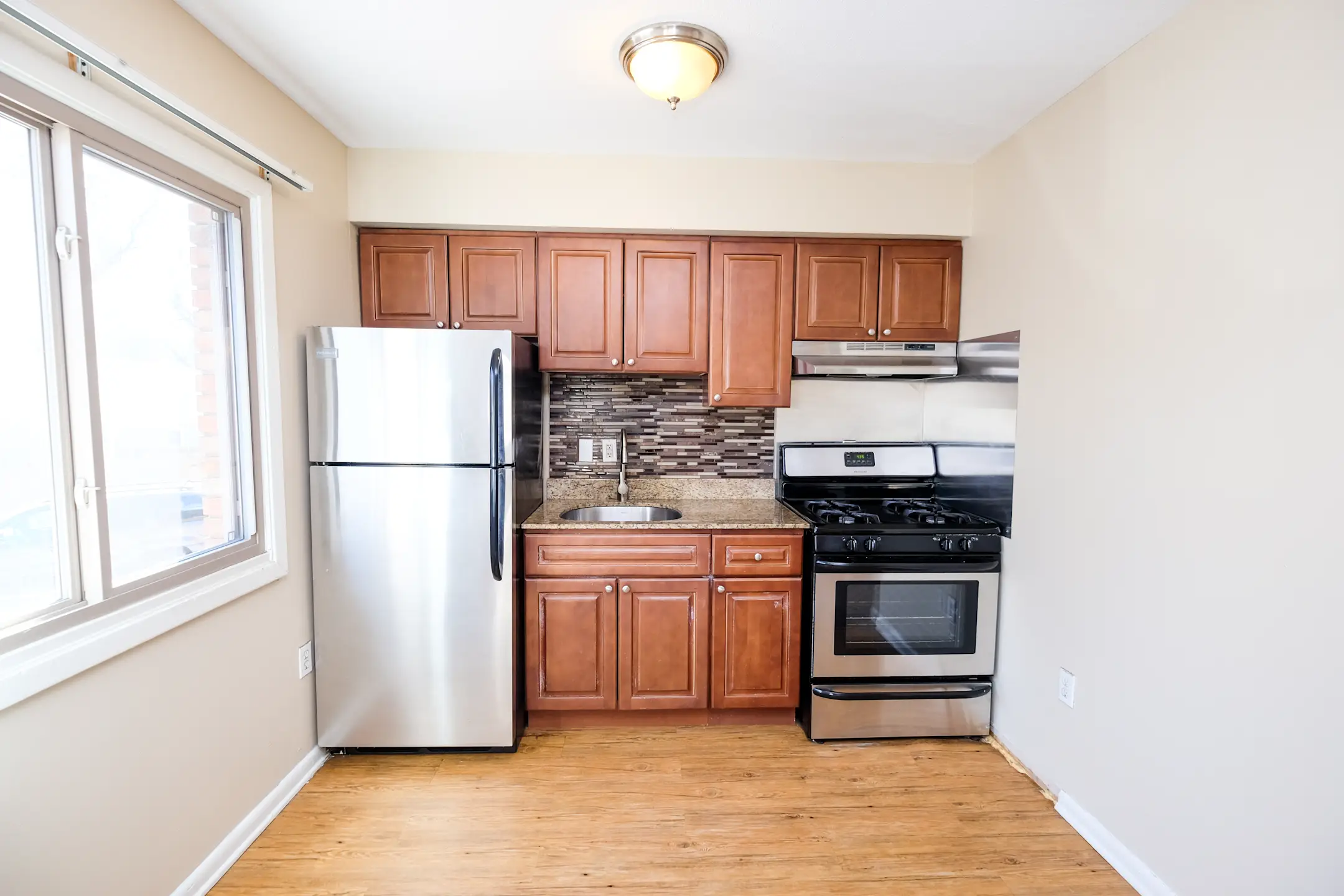 Minnehaha Avenue 3608 Minnehaha Ave Minneapolis, MN Apartments for