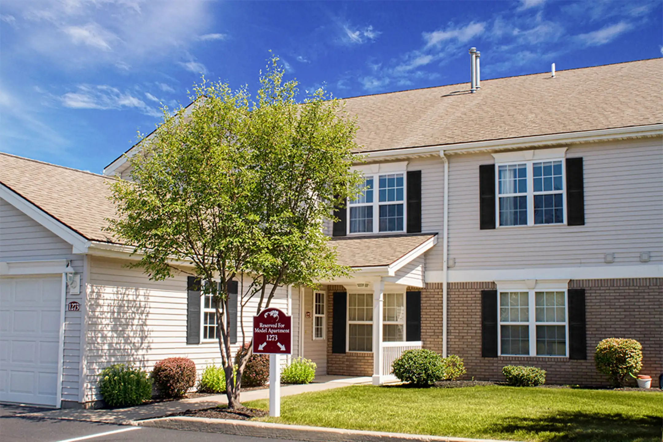 Oakmonte Apartment Homes 1 Oakmonte Blvd ster, NY Apartments for