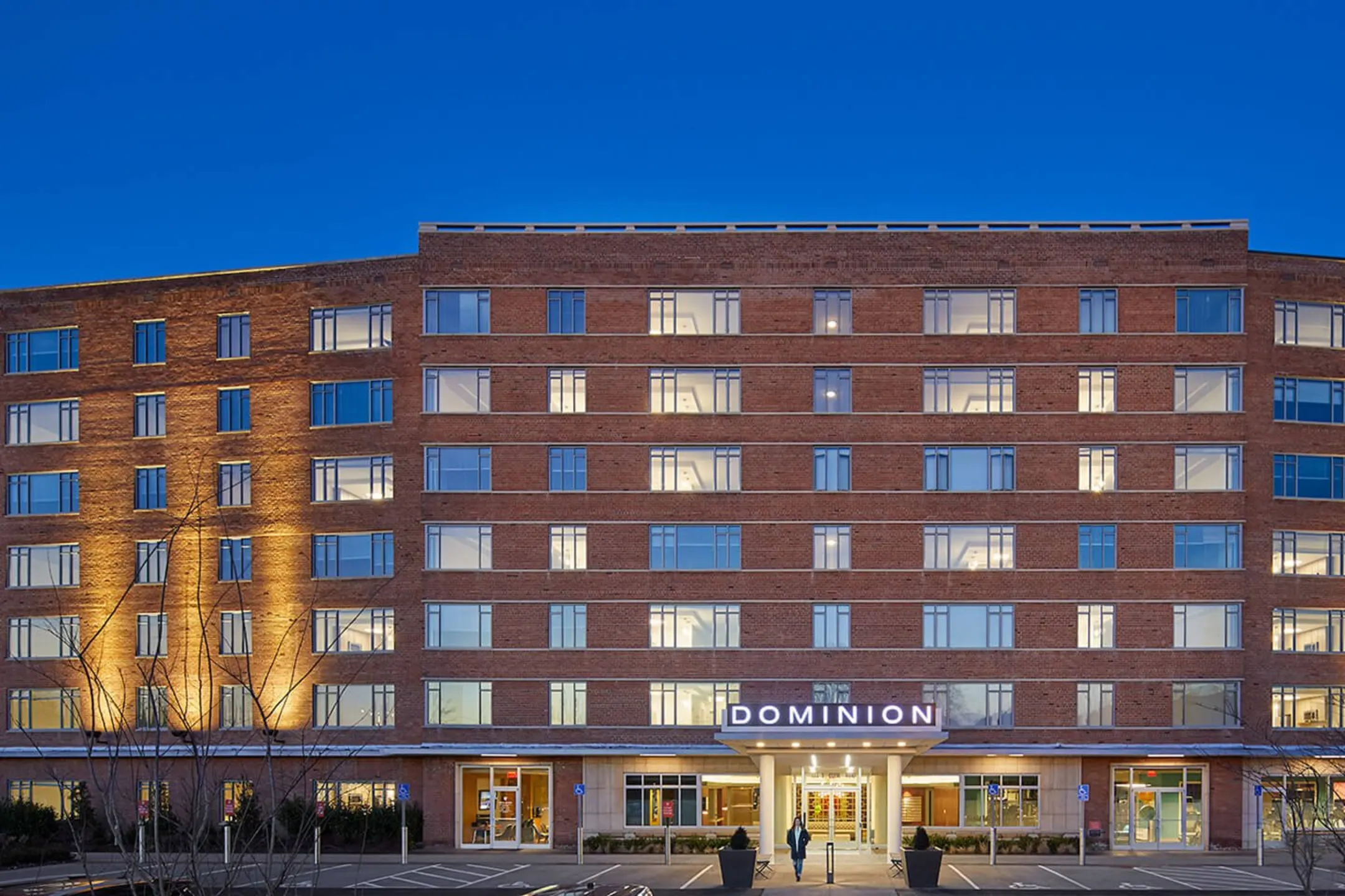 Dominion Apartments Arlington, VA 22204