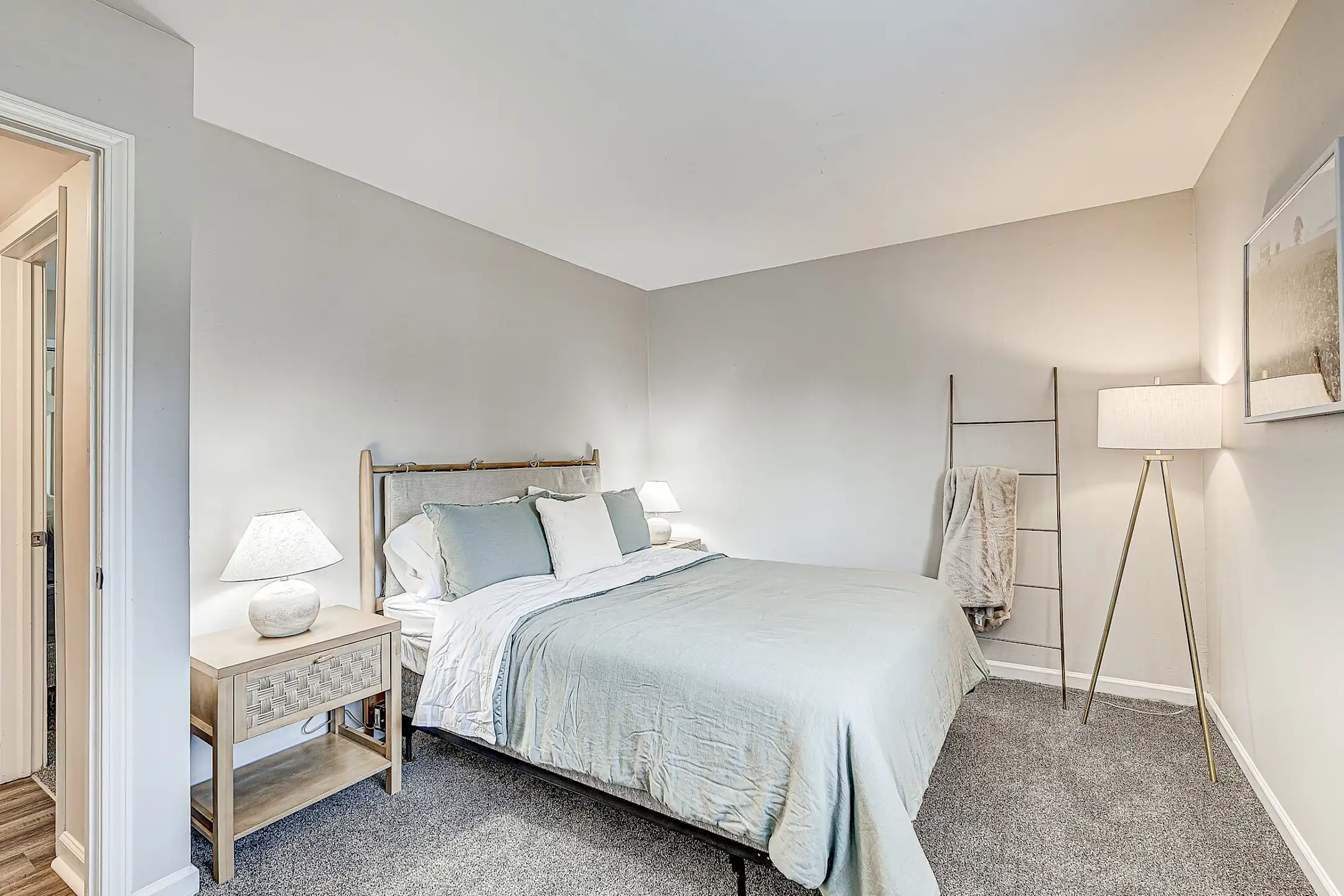 Bedroom - The Oasis - Indianapolis, IN