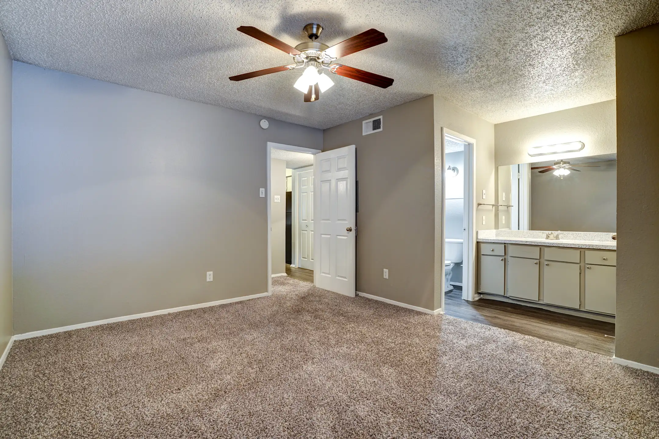 Whispering Oaks Apartments 1598 Weyland Dr North Richland Hills, TX