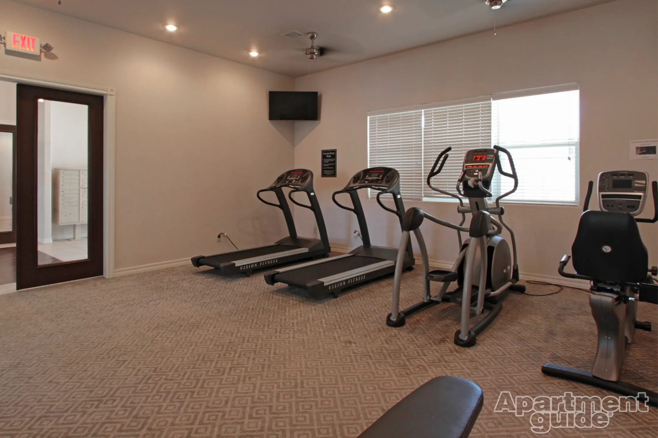 Fitness Weight Room - Villas at Helen Troy Apartments - El Paso, TX