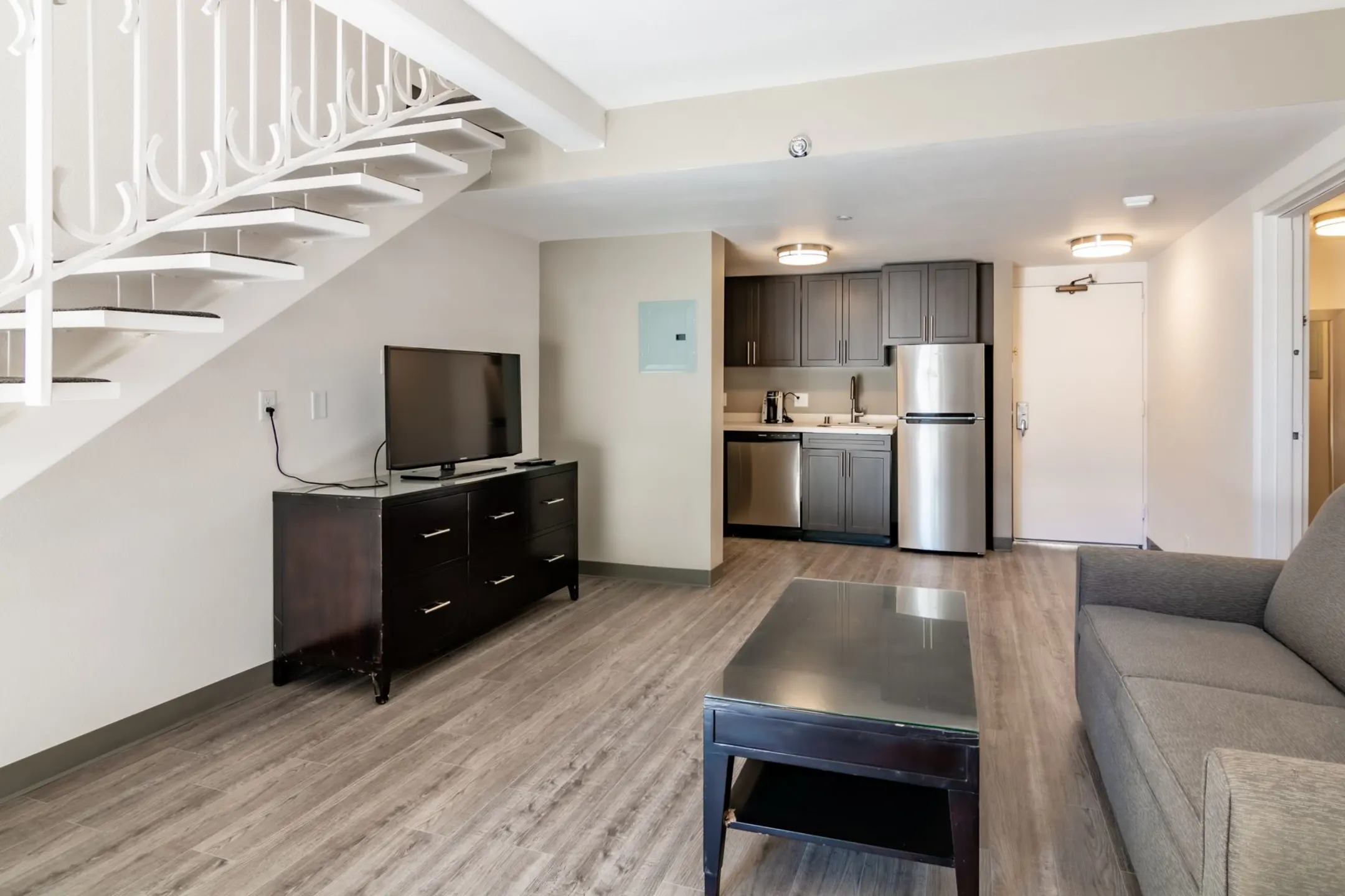 Boulevard 2500 Apartments - Albuquerque, NM 87110