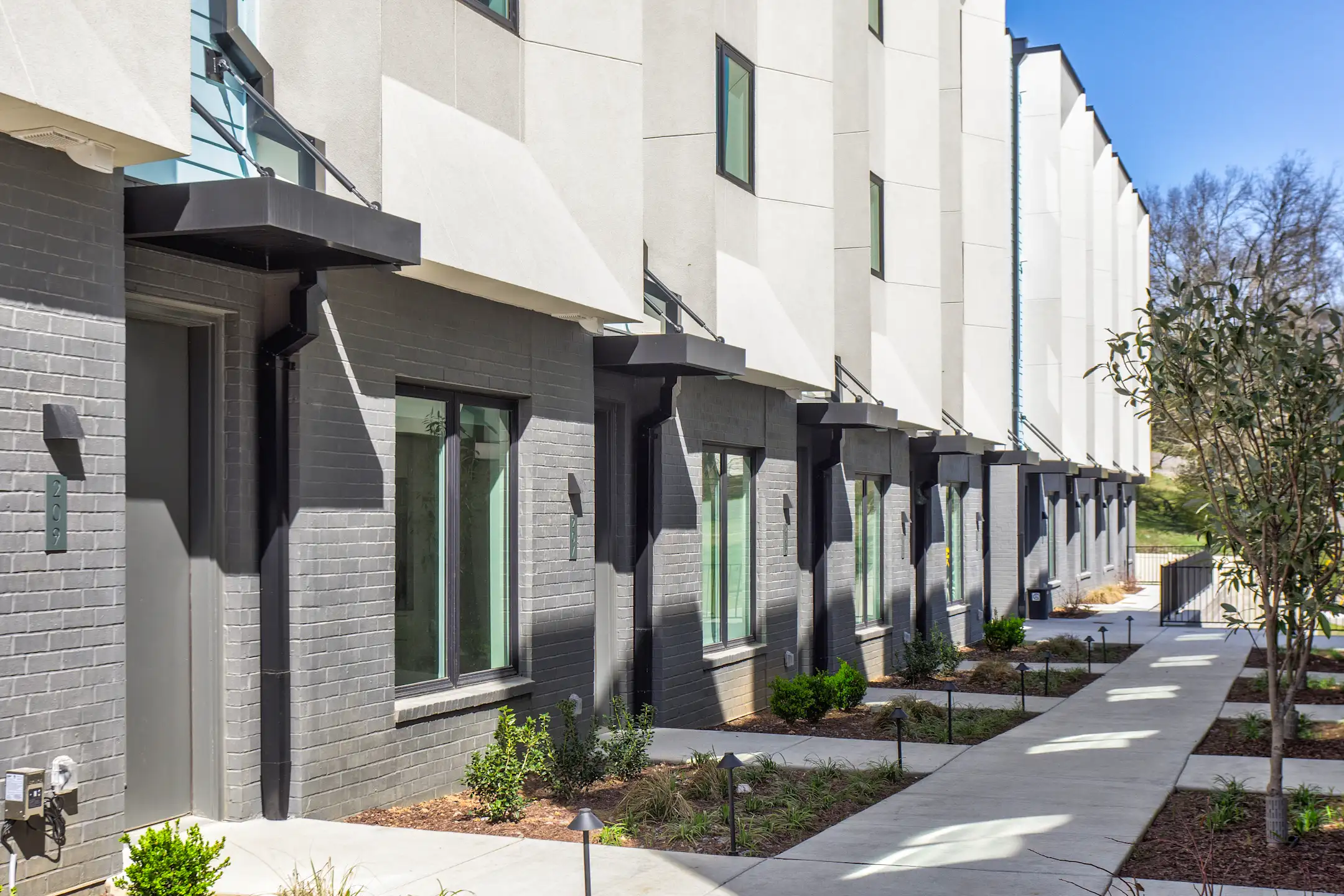 Flats at Donelson Plaza 2708 Old Lebanon Road Nashville, TN Apartments for Rent Rent.