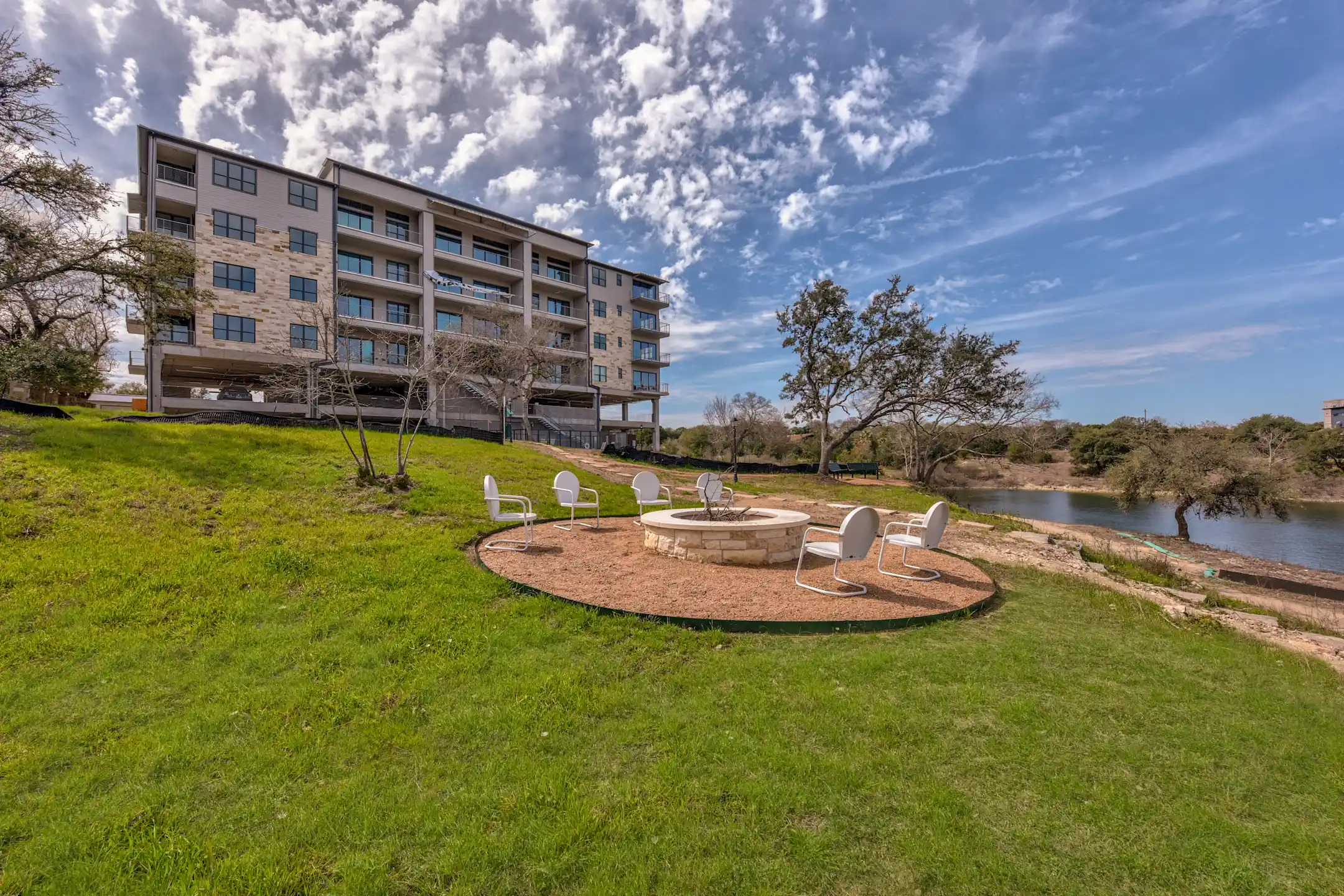 The Hudson on Lake Travis Apartments Austin, TX 78734