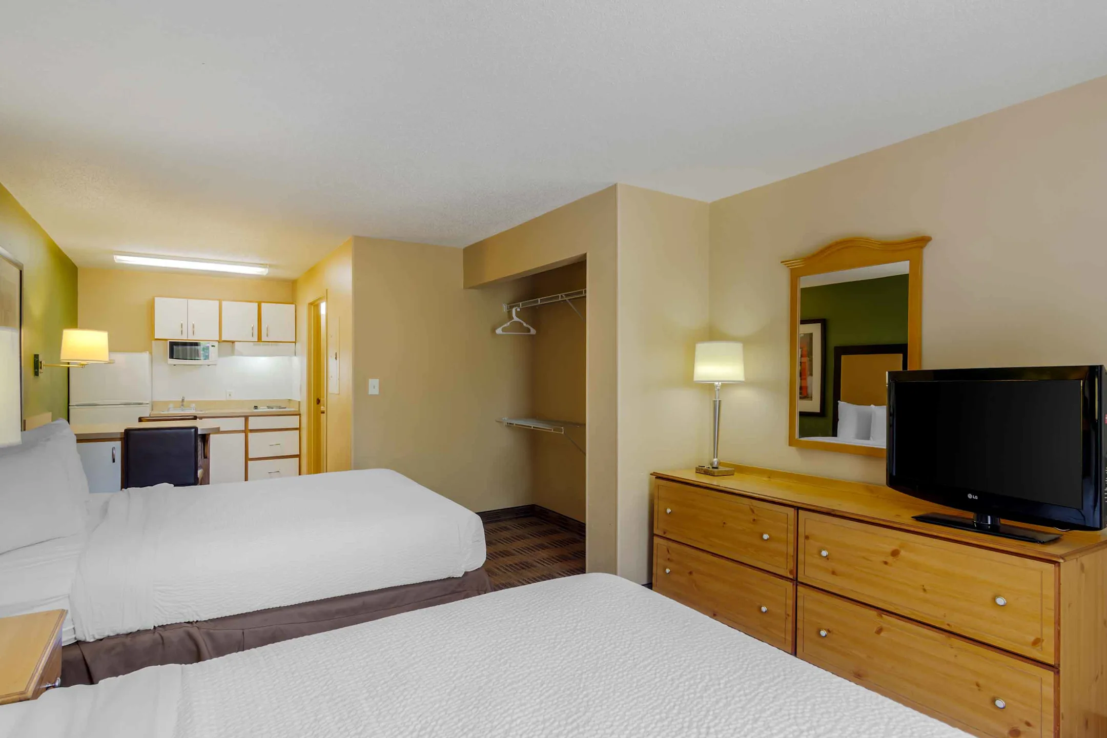 Furnished Studio Atlanta Cumberland Mall 3103 Sports Ave. Smyrna, GA Apartments for Rent