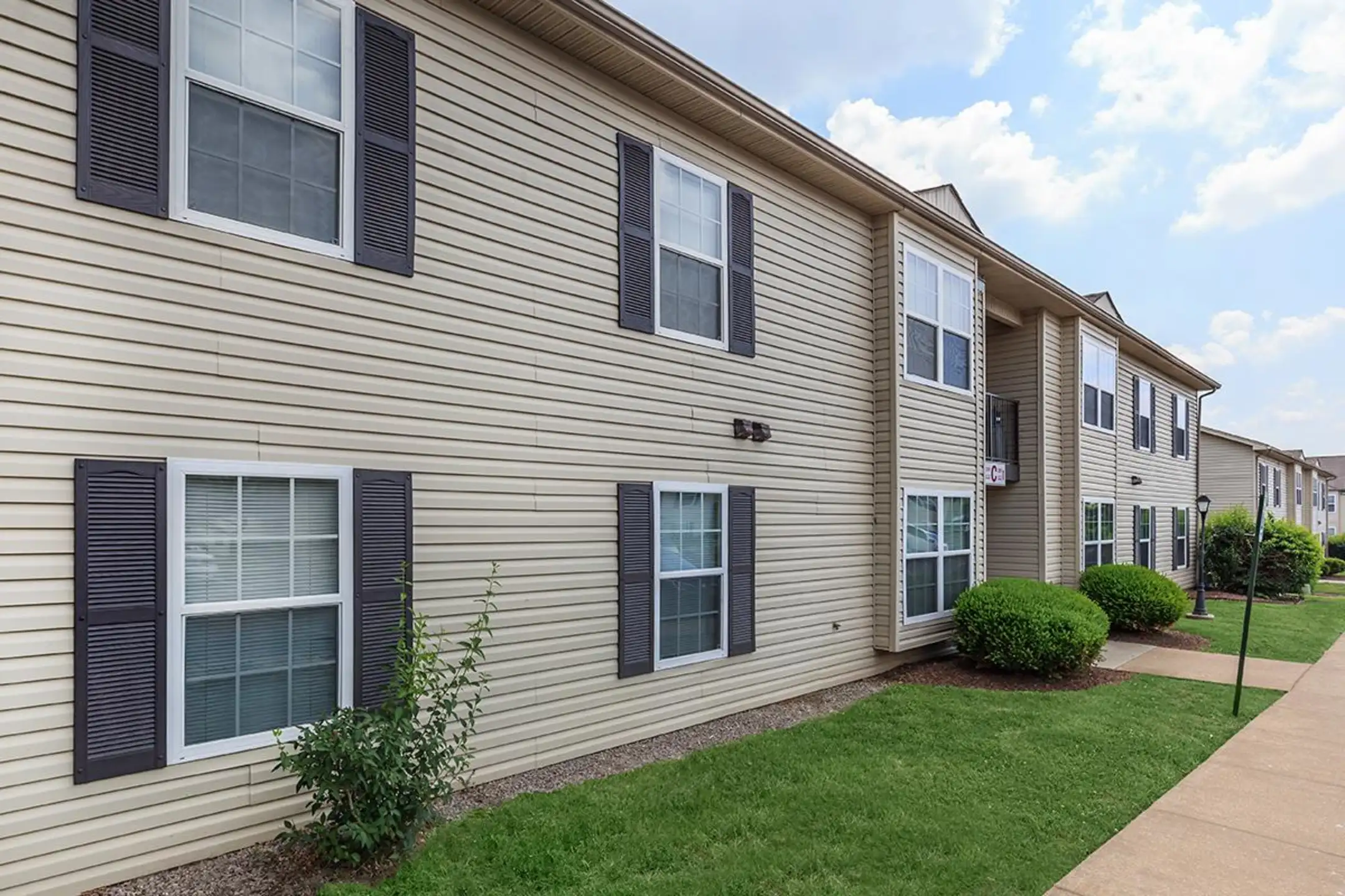 Green Meadow Apartments Murfreesboro, TN 37128