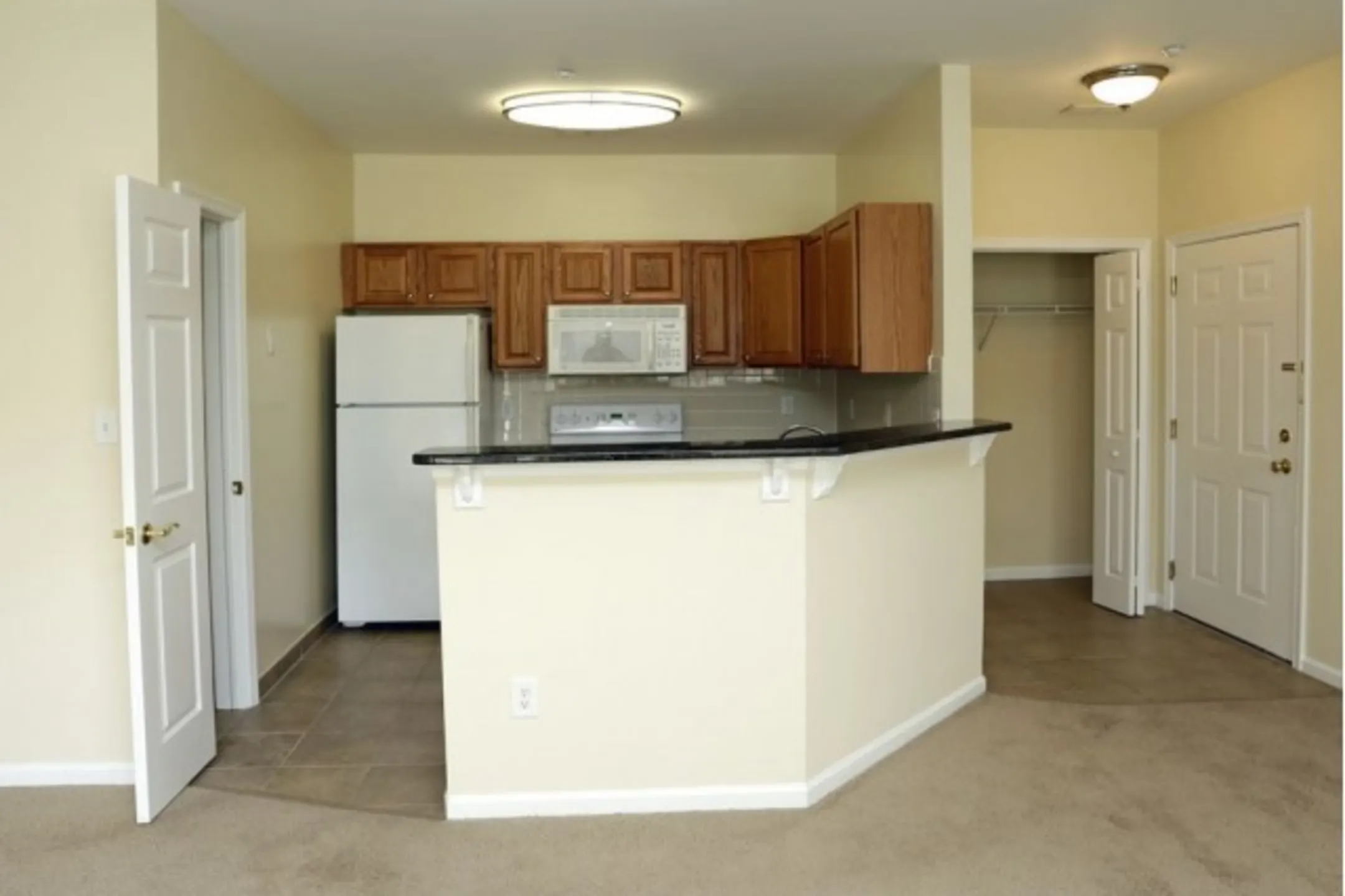 Heritage Court 221 Yorkshire Cir Ewing, NJ Apartments for Rent Rent.