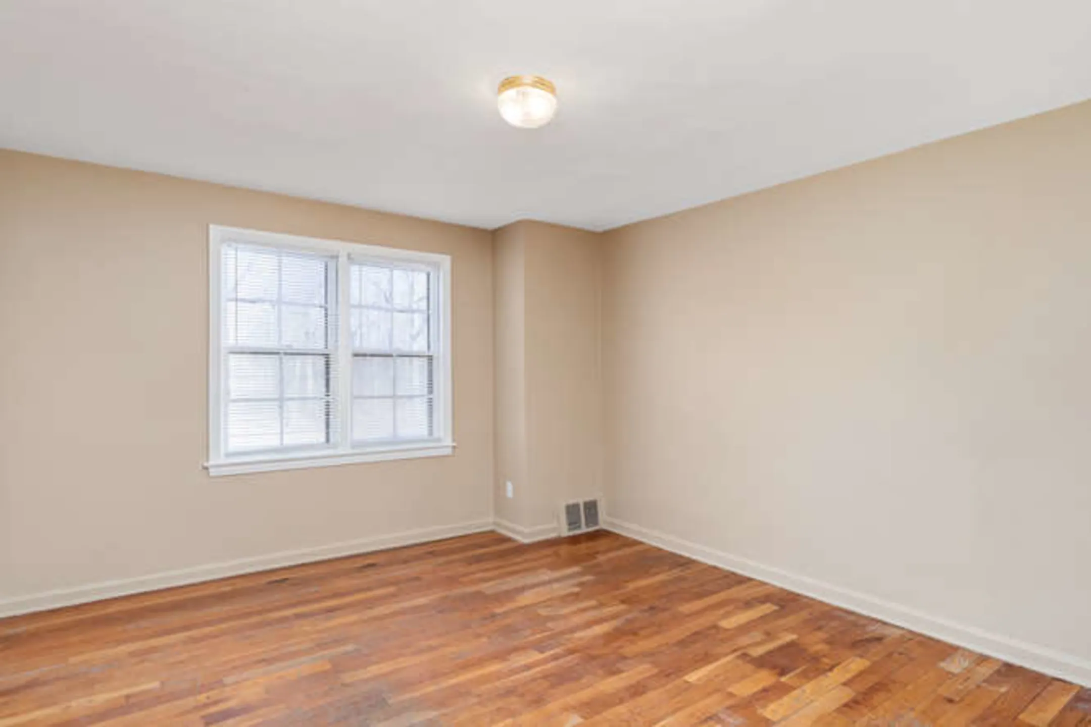 covington-terrace-17500-2nd-ave-detroit-mi-apartments-for-rent-rent