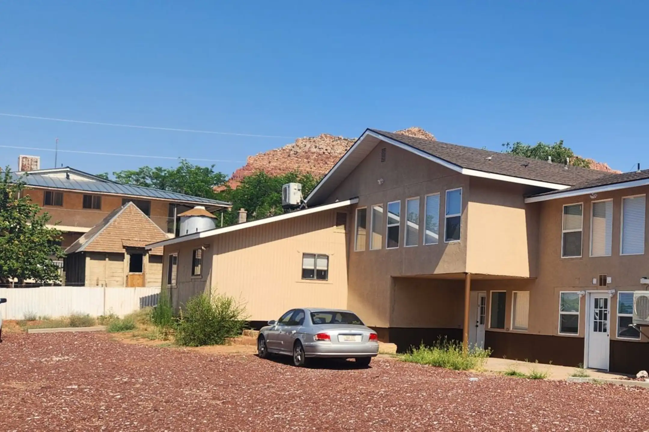 495 Jessop Ave Unit C  