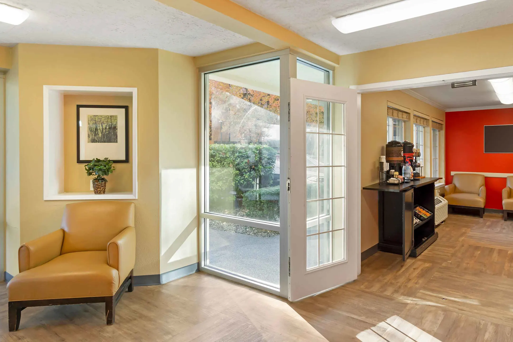 Furnished Studio Seattle Southcenter 15635 West Valley Hwy