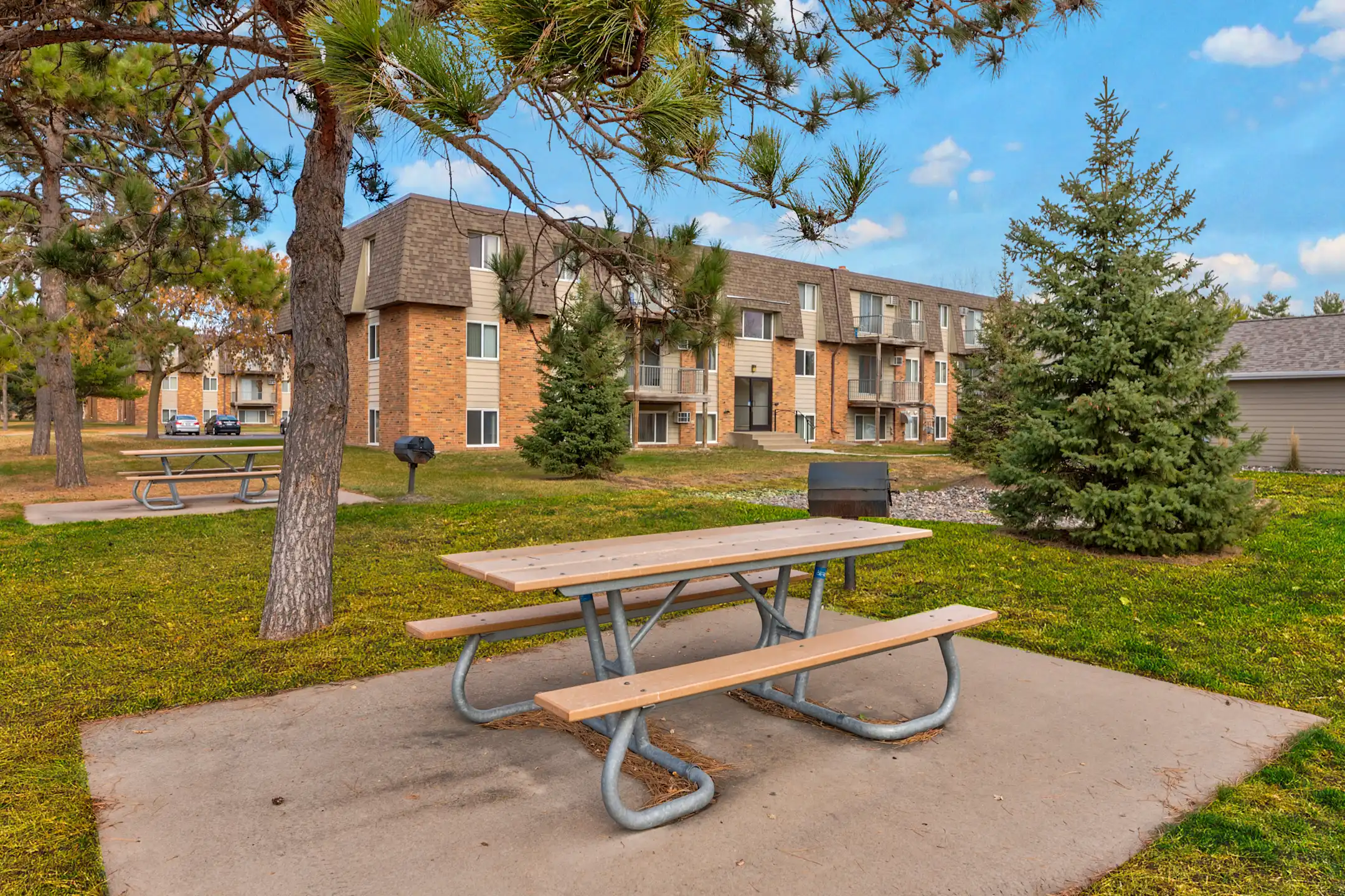 Greenfield Estates 7635 Greenfield Avenue Mounds View, MN