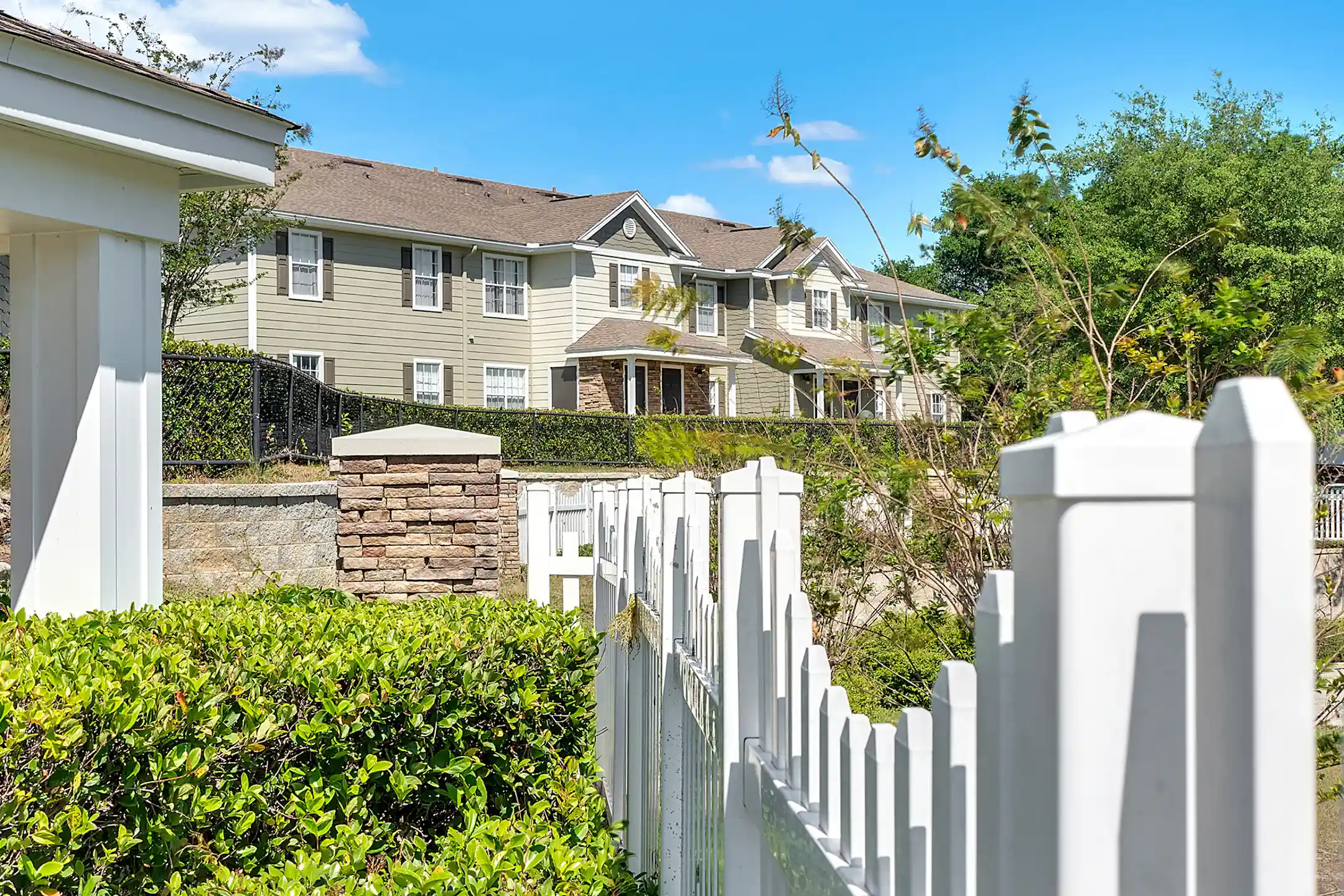 The Cove at Lady Lake 735 S Highway 27/441 Lady Lake, FL Apartments