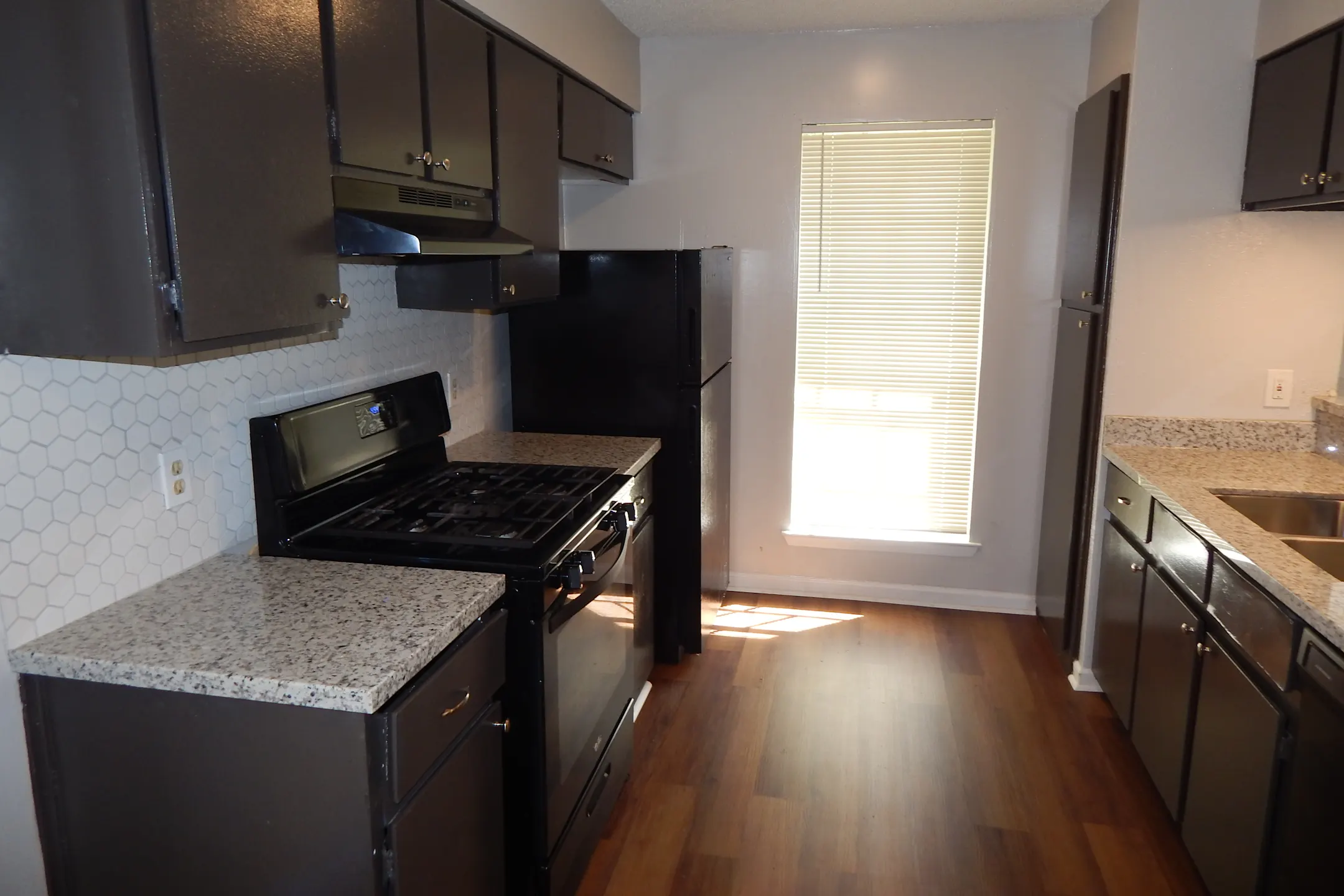 River Oaks Apartments Apartments La Grange, TX 78945