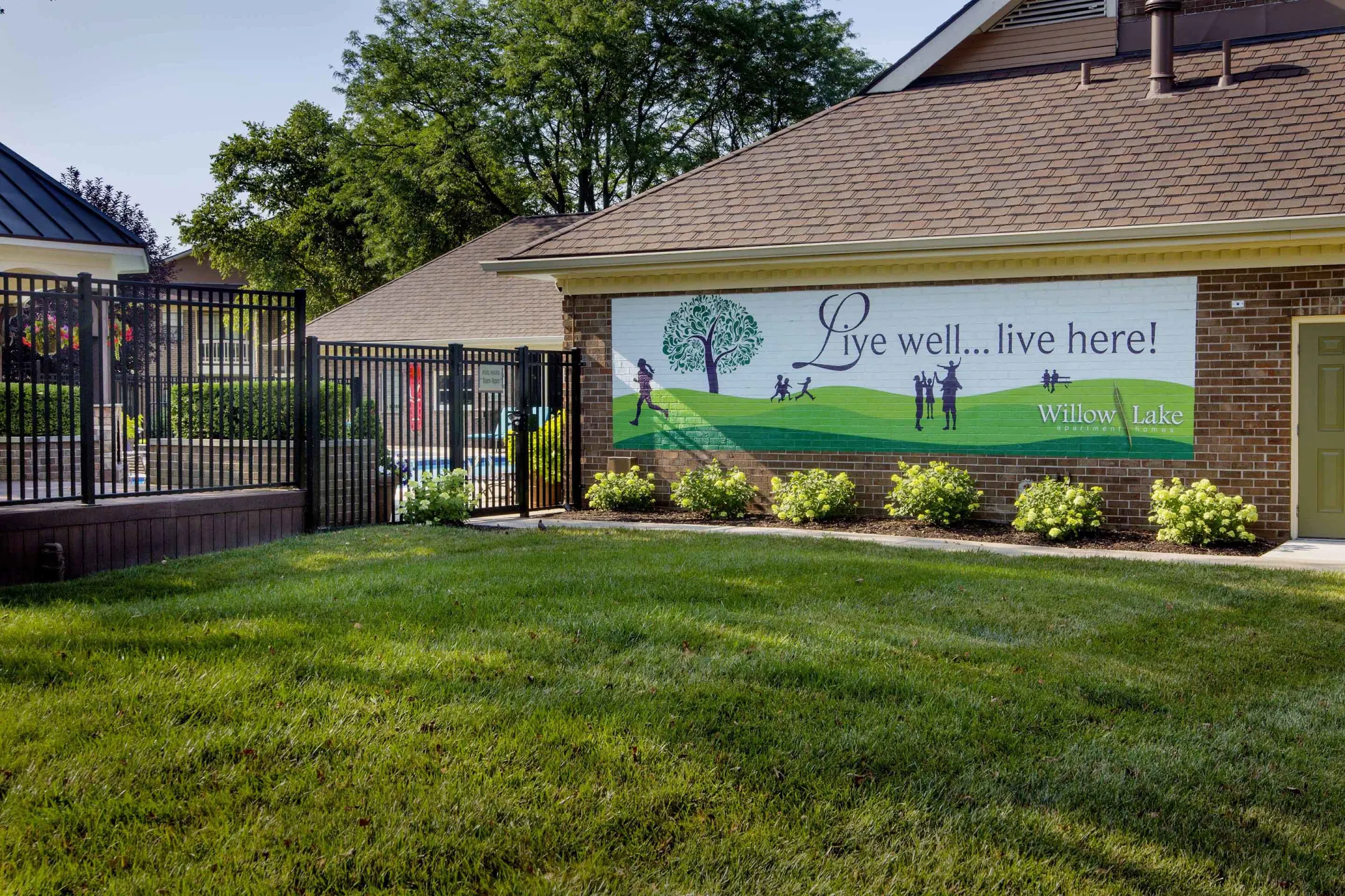 Community Signage - Willow Lake Apartments - Indianapolis, IN