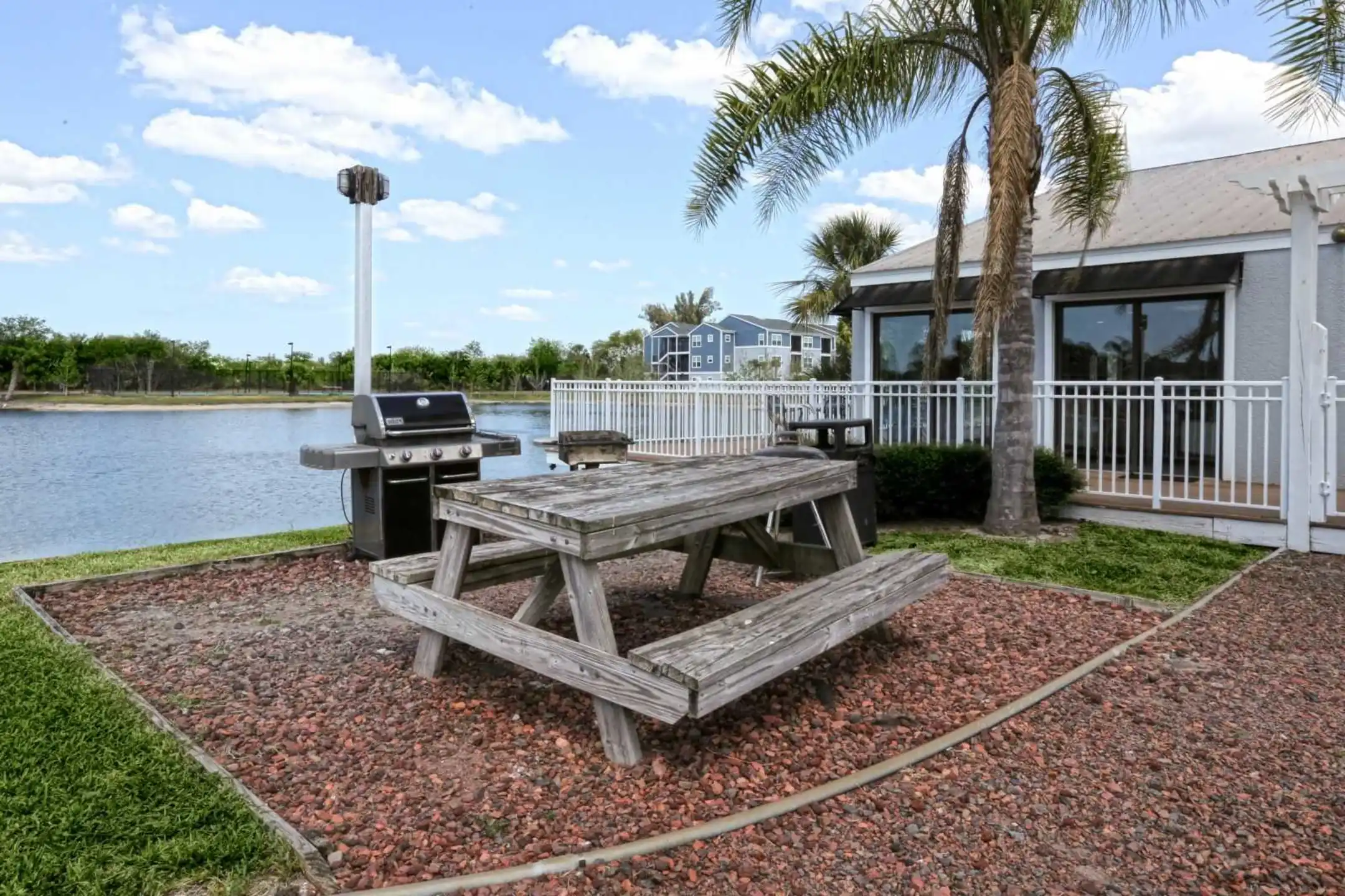 View - Fountain Lake Apartments - Bradenton, FL