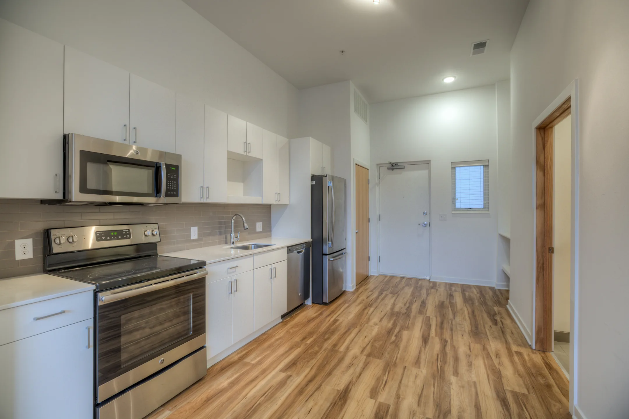 Blackstone Apartments 3906 Farnam Omaha, NE Apartments for Rent Rent.