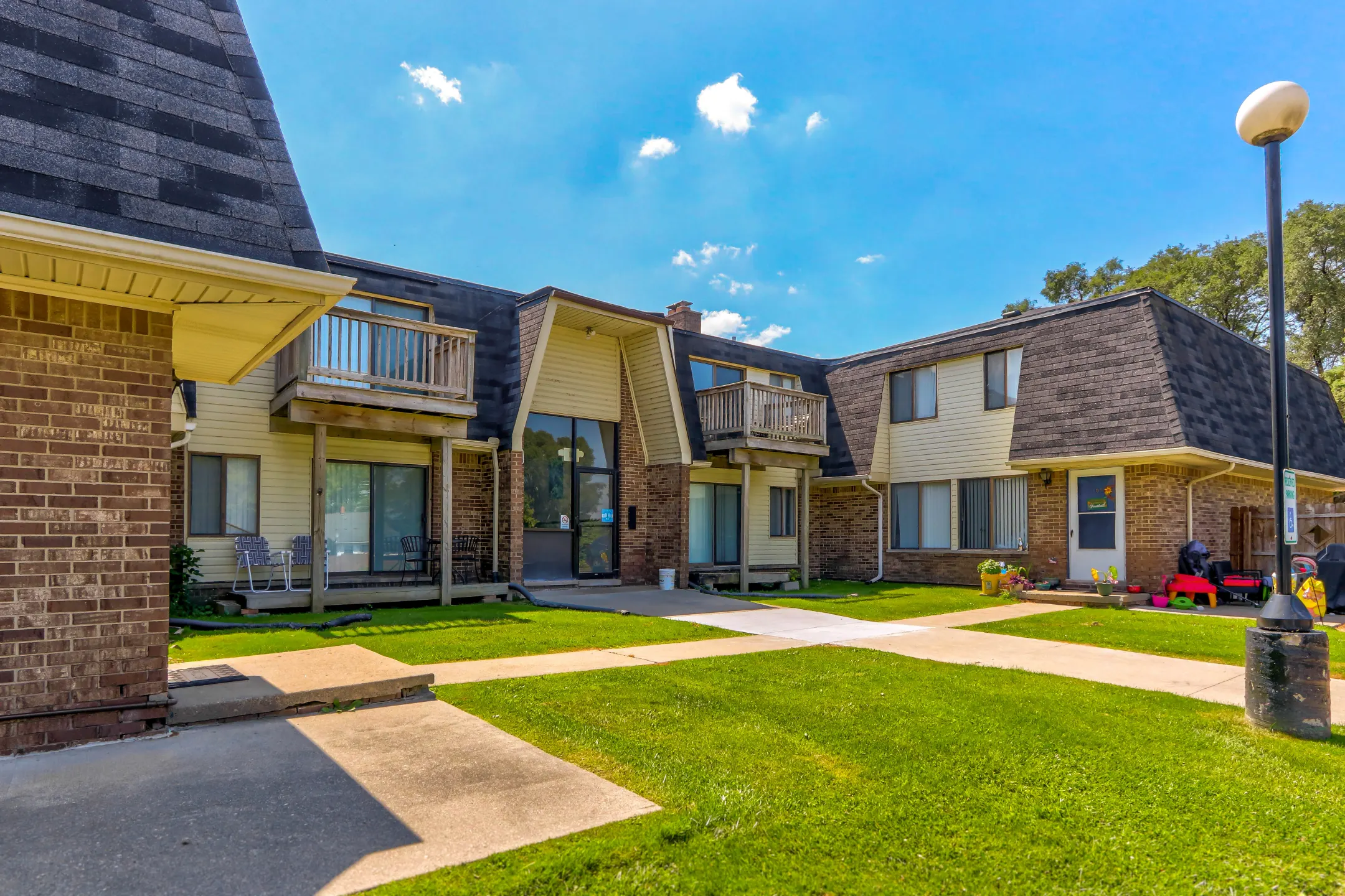 Tivoli Apartments Apartments Walled Lake, MI 48390