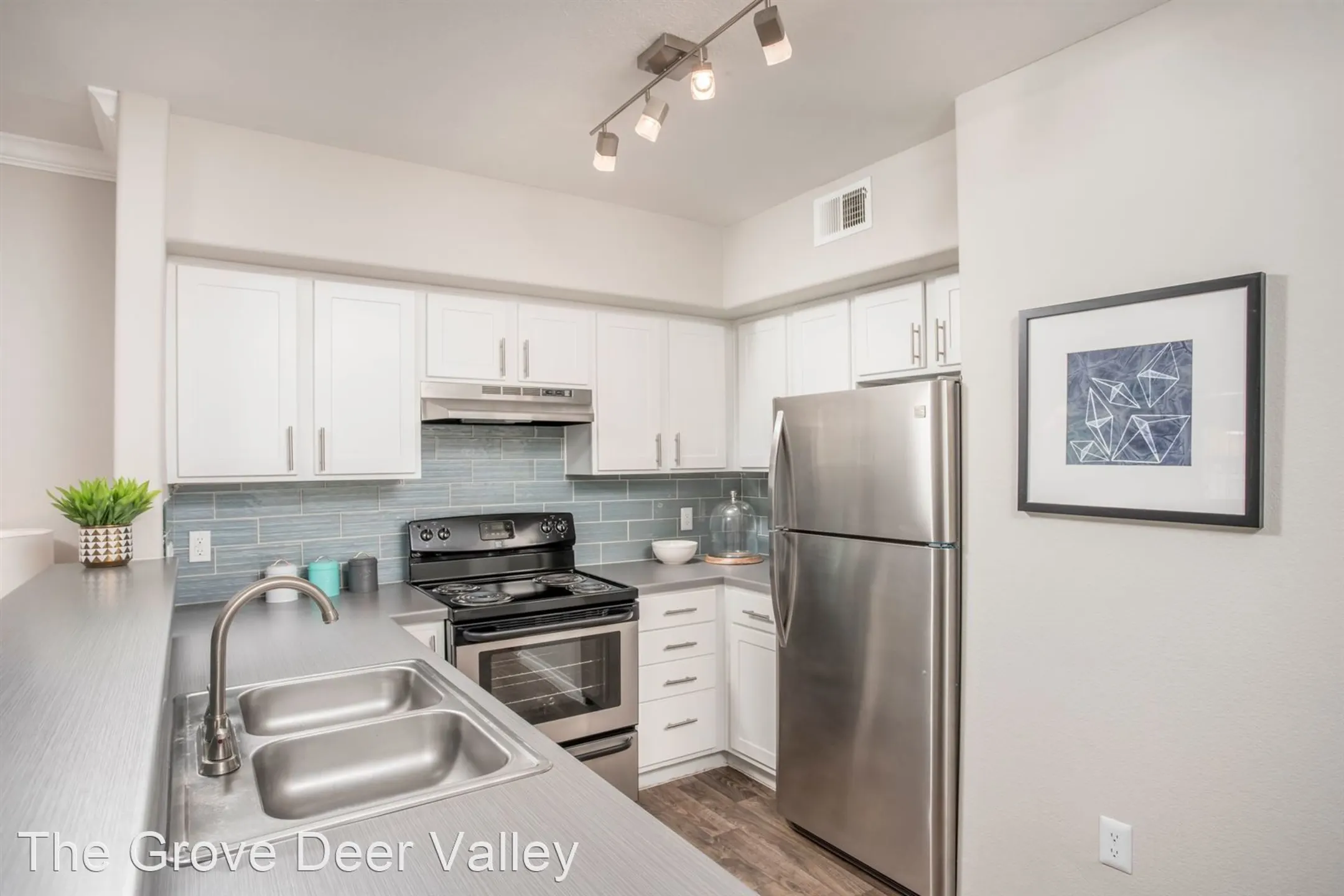 Kitchen - The Grove Deer Valley - Phoenix, AZ