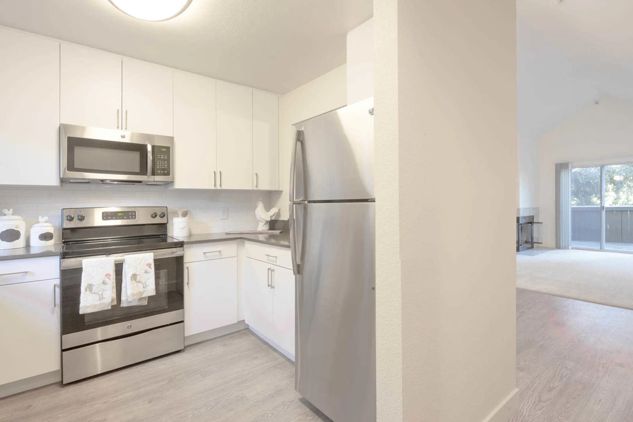 Riva Terra Apartments at Redwood Shores 850 Davit Ln Redwood City